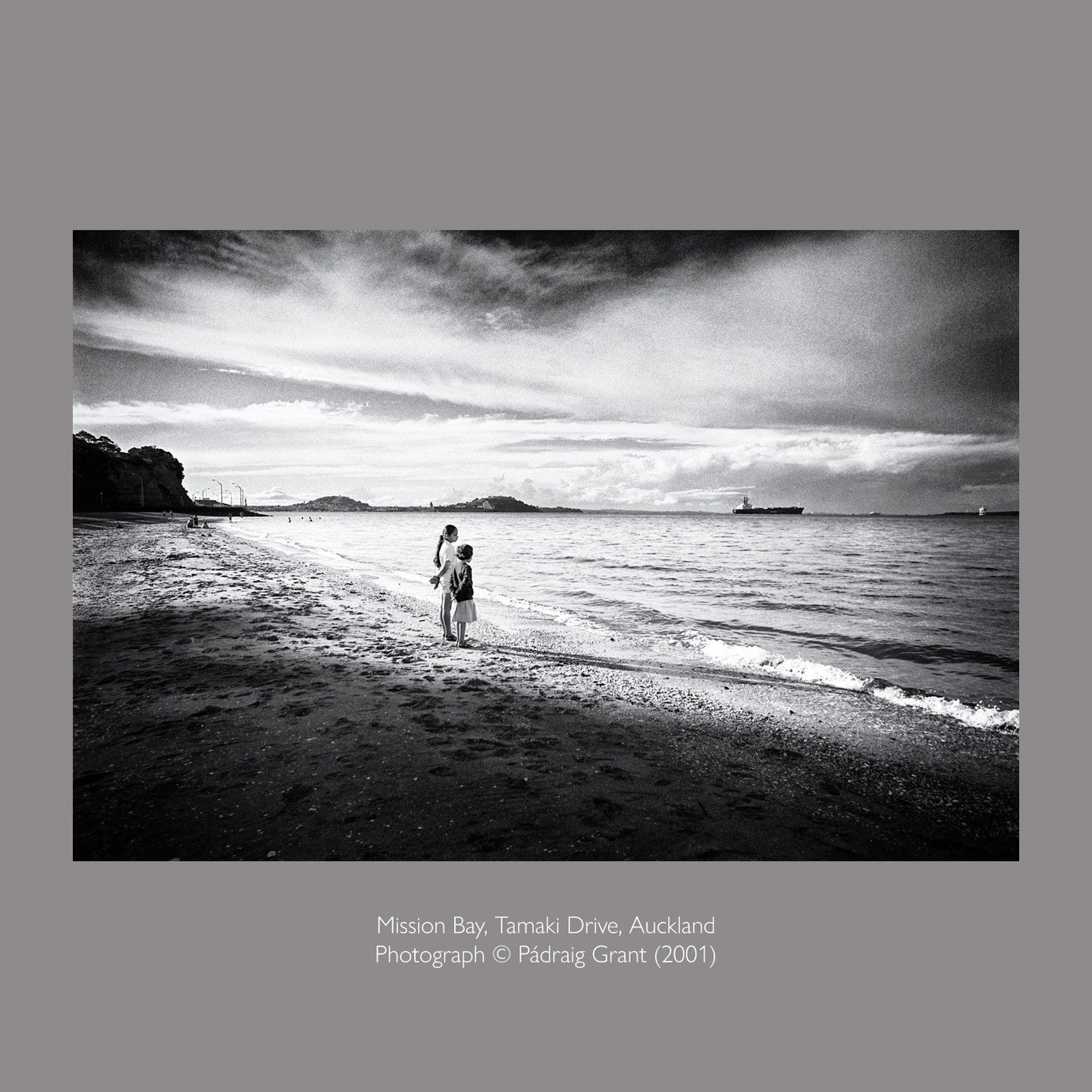 Mission Bay, Auckland
New Zealand 2001
Photo &copy; P&aacute;draig Grant

#padraiggrantsauckland #filmphotography #blackandwhitephotography #littoralphotography