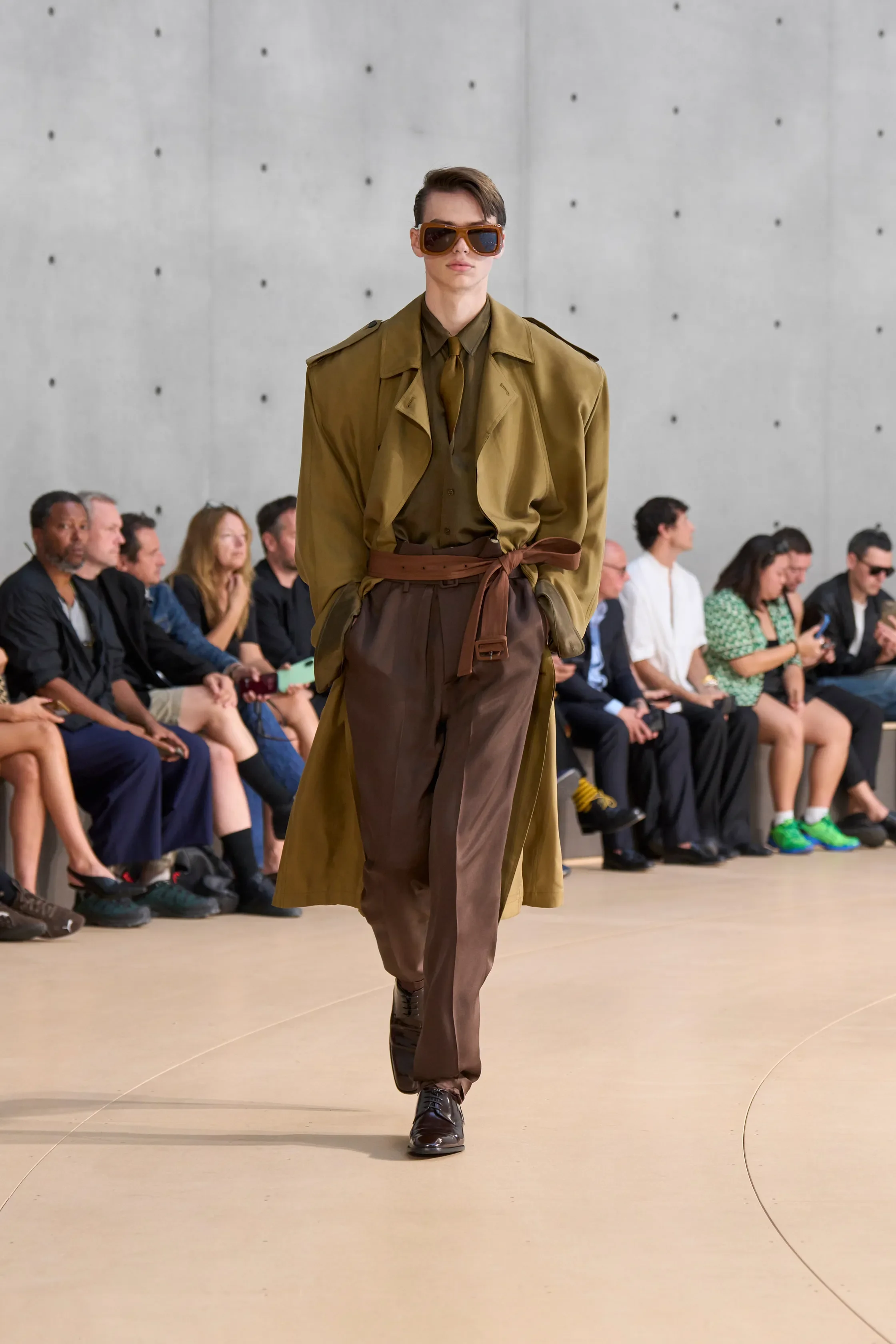 00026-saint-laurent-spring-2026-credit-gorunway.jpg.webp