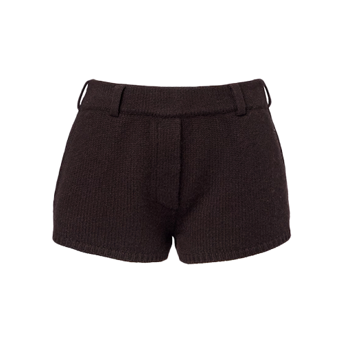 Lisa Yang shorts.png