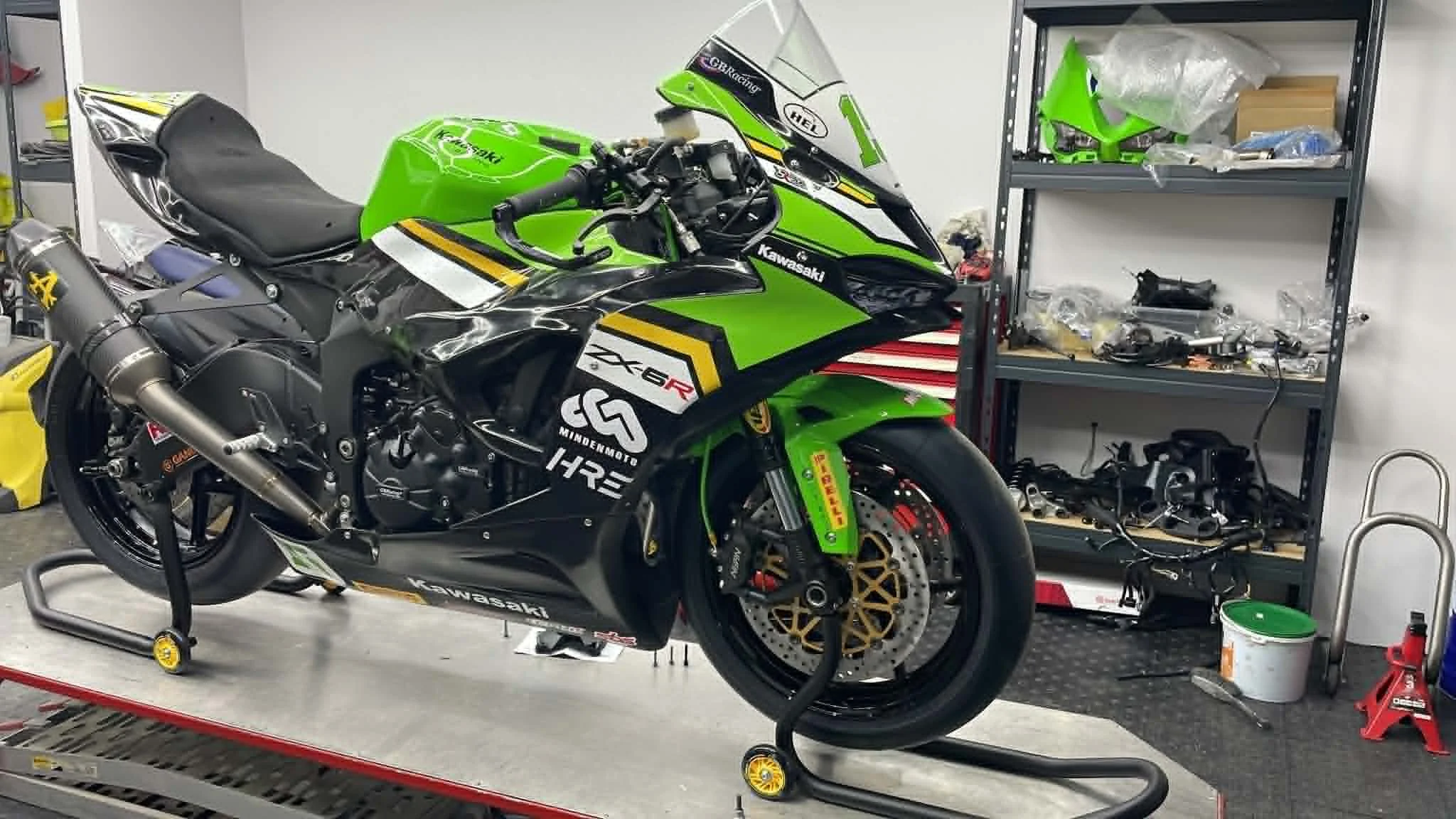 Side view of the Minden Moto Kawasaki ZX-6R 636 race bike in the workshop
