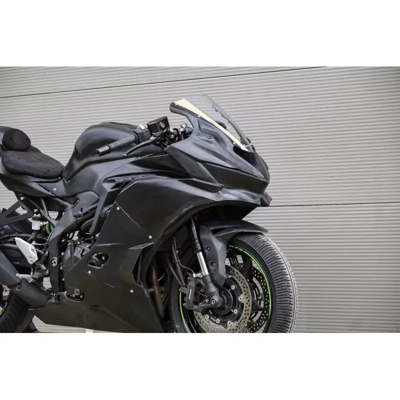 kawasaki-zx4-r-s2-concept-racing-complete-set-fairing nose view.webp