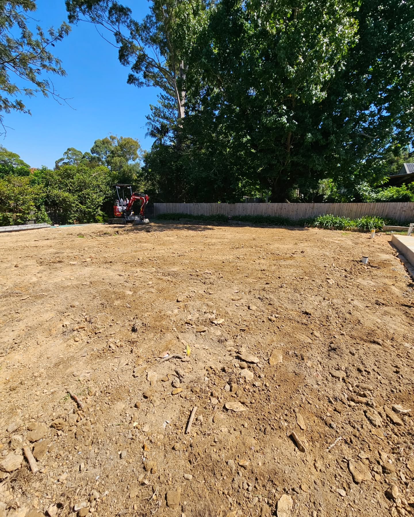 And that's how we finish up on a job, nice and tidy! 

We really enjoyed stage 2 of the plumbing excavation out in Killara, teaming up with @nitrogroupplumbing

Great couple of days getting it done 🤙

#excavation #civil #construction #earthmoving #A