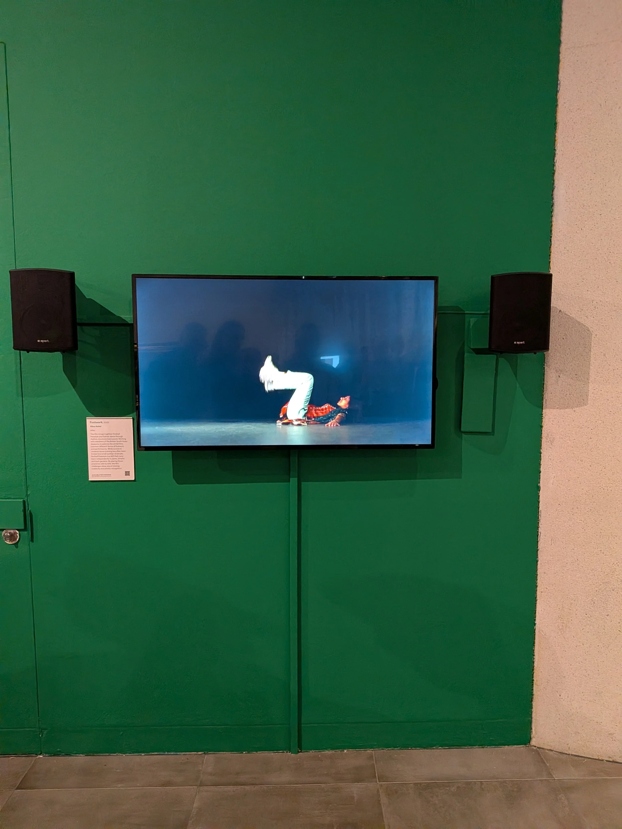 Alina Akbars prizewinning piece, "Footwork"