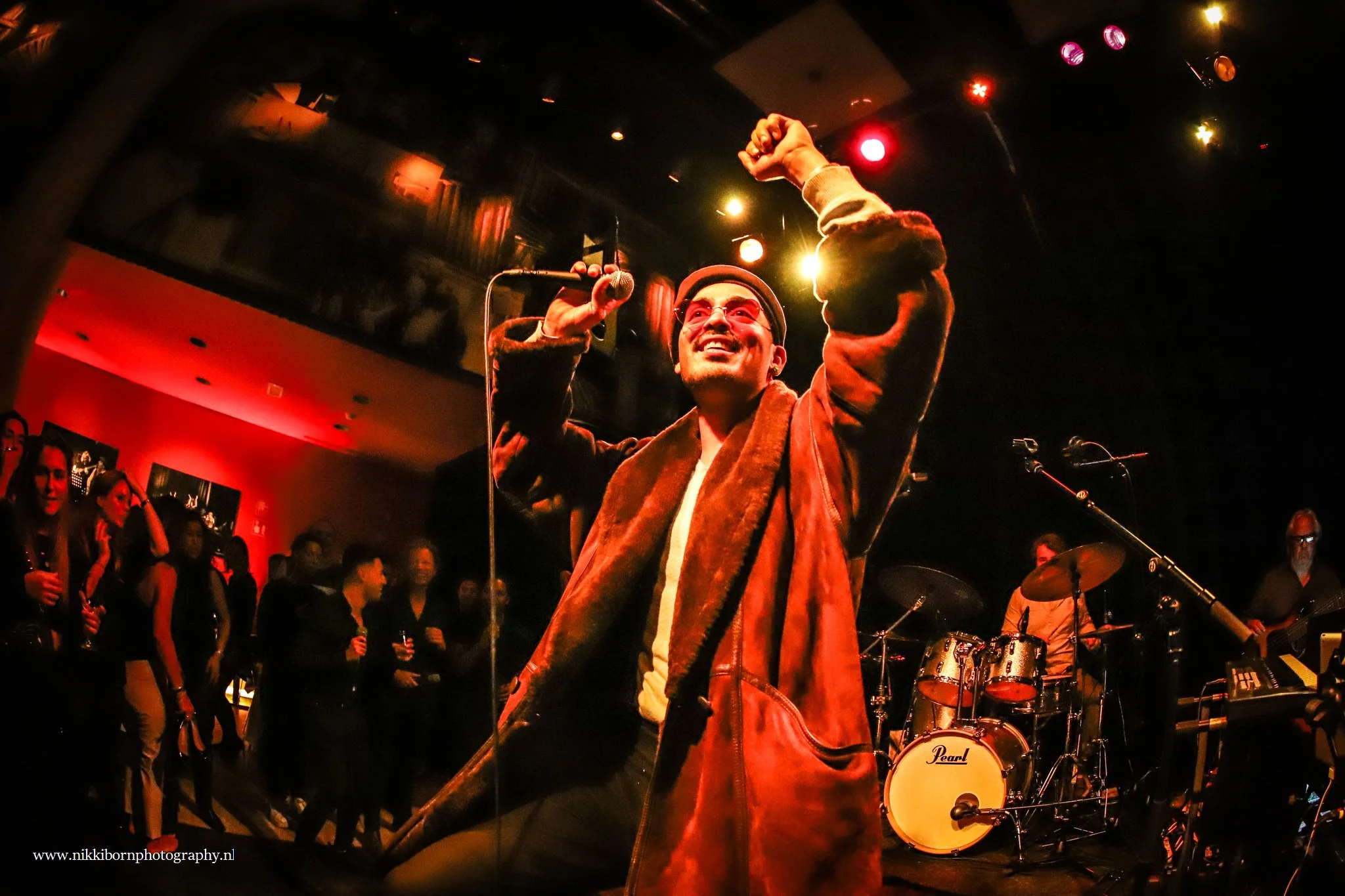 CLUB CANTARE X NICOLA EBBINK