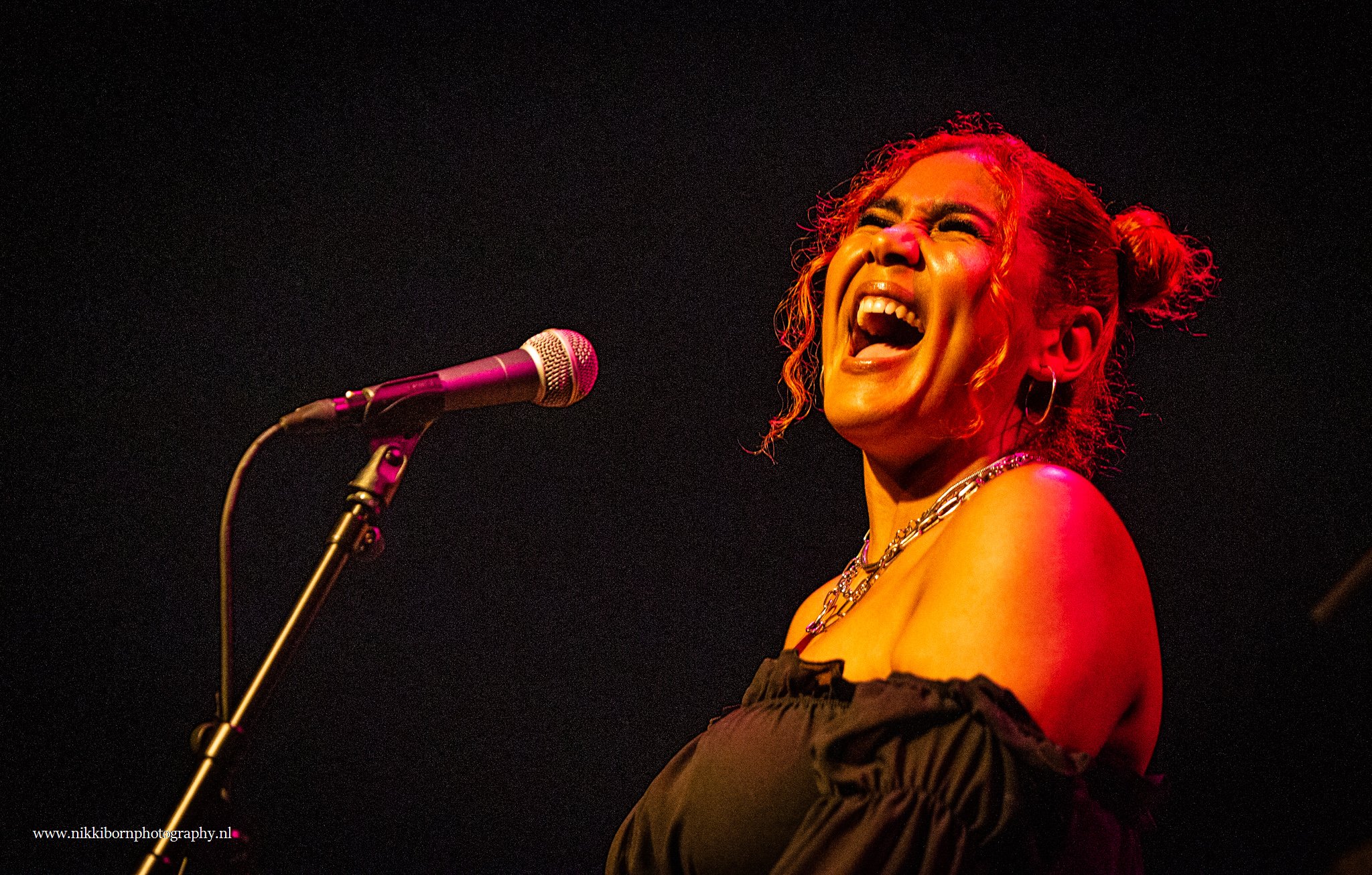 Friday Night Live 01/05