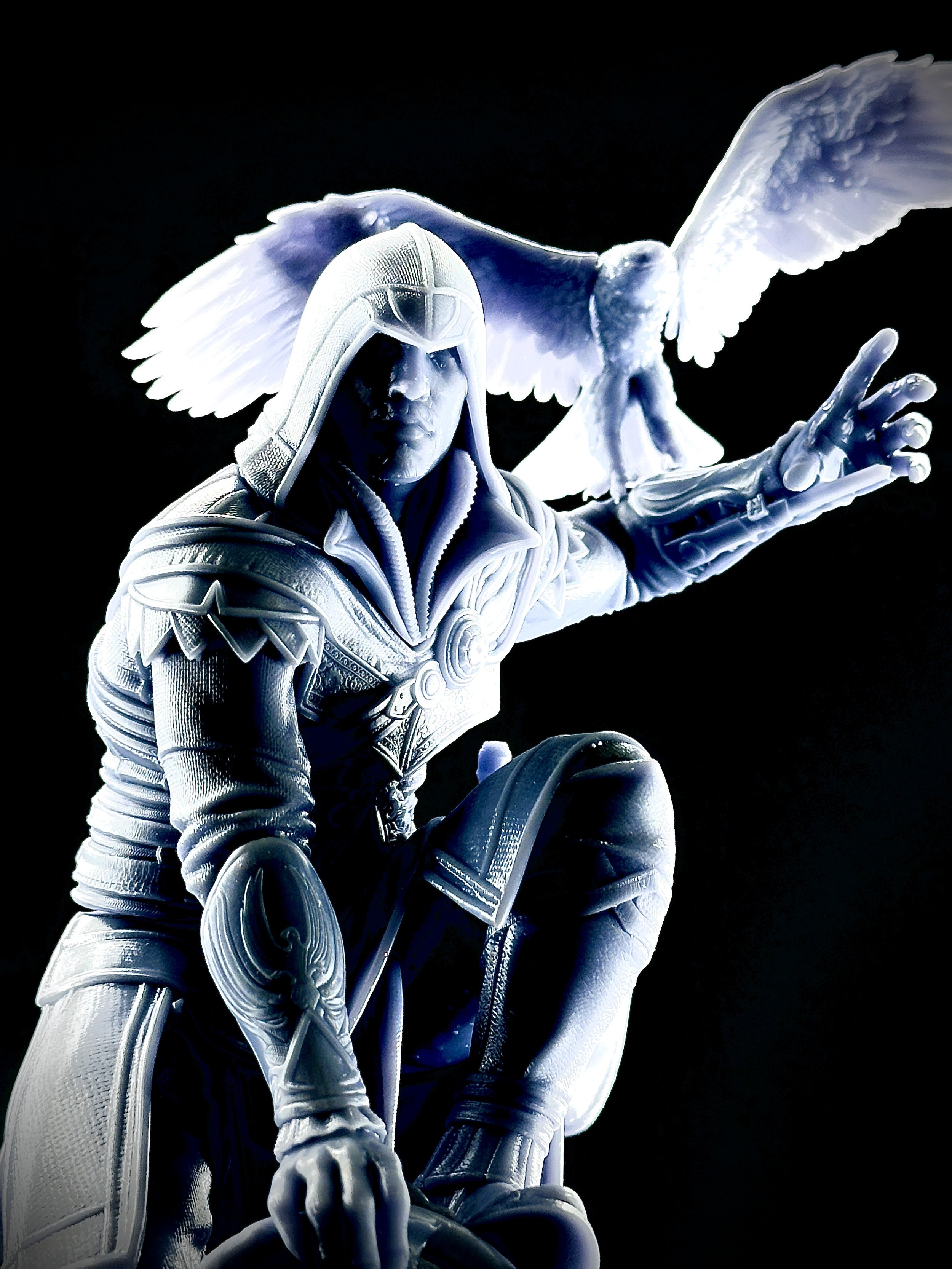 Figura de Ezio Auditore impresa en resina de alta calidad con un tamaño de 28cm de altura.