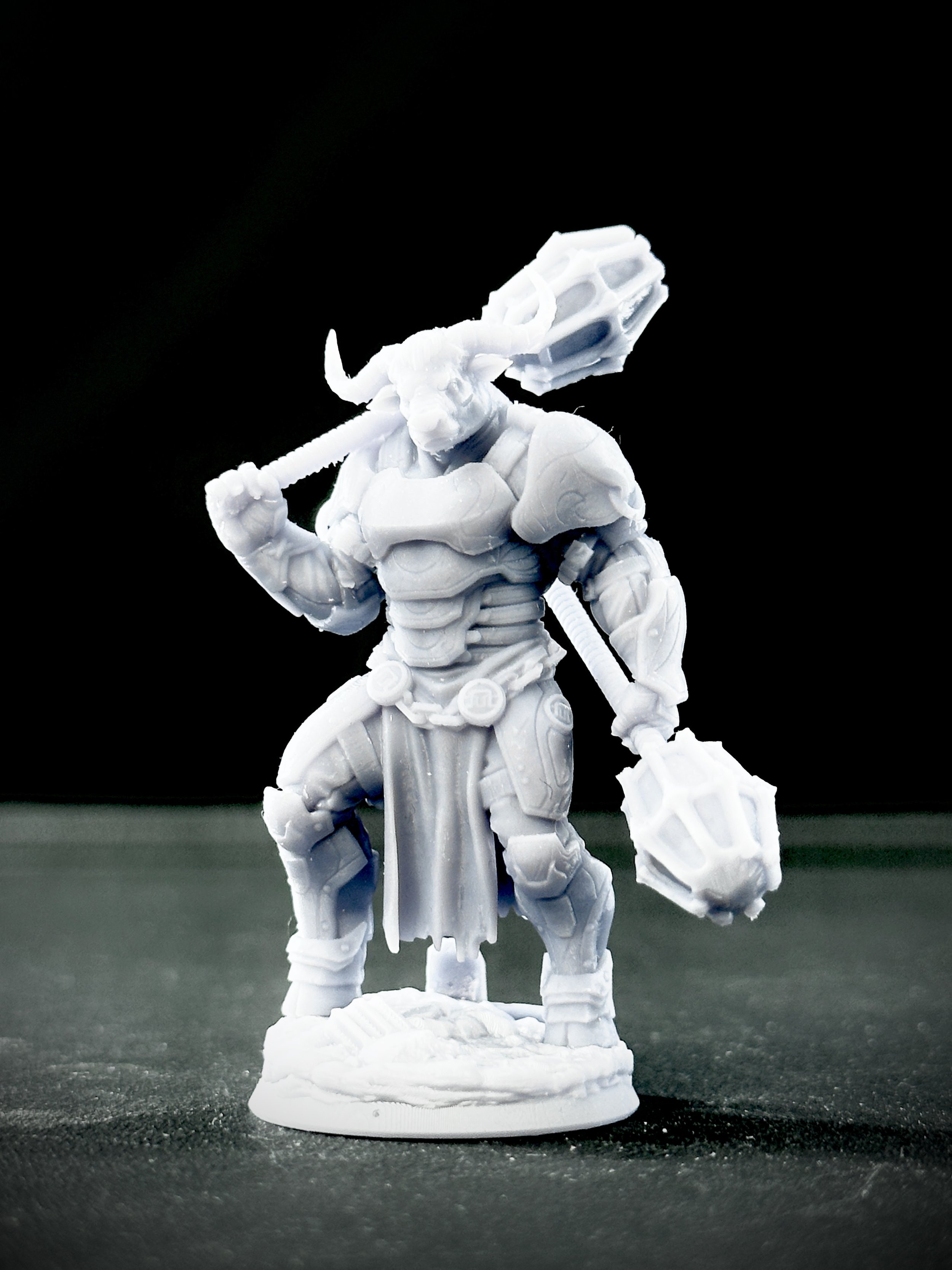 Miniatura impresa en resina de fantasía oscura.