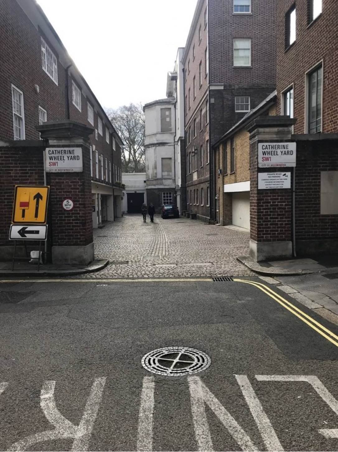 Catherine Wheel Yard, Mrs Delany rented a house on this street before she moved to St. James’s Place