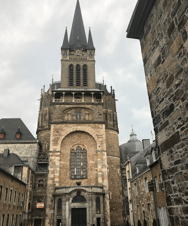 Entrance to the Cathedral in Aachen via the cathedral yard