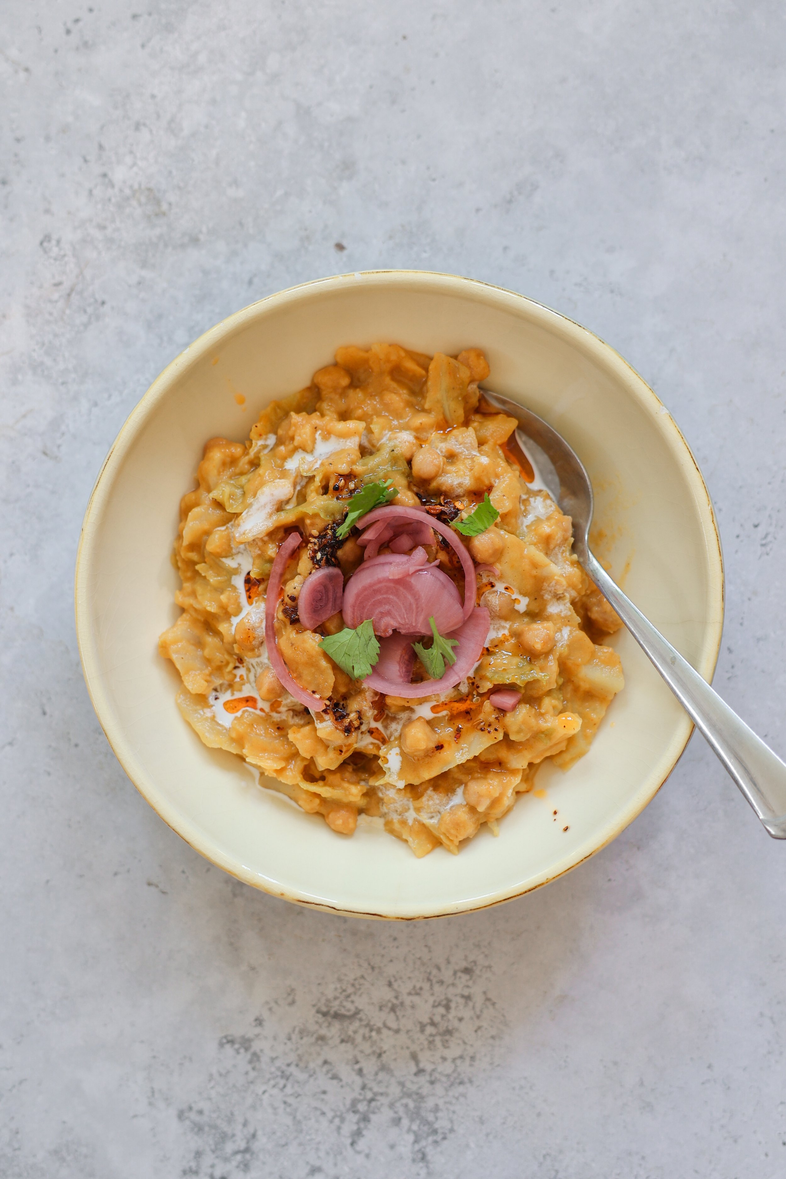 Rezept für Wirsing-Kichererbsen-Kartoffel-Curry
