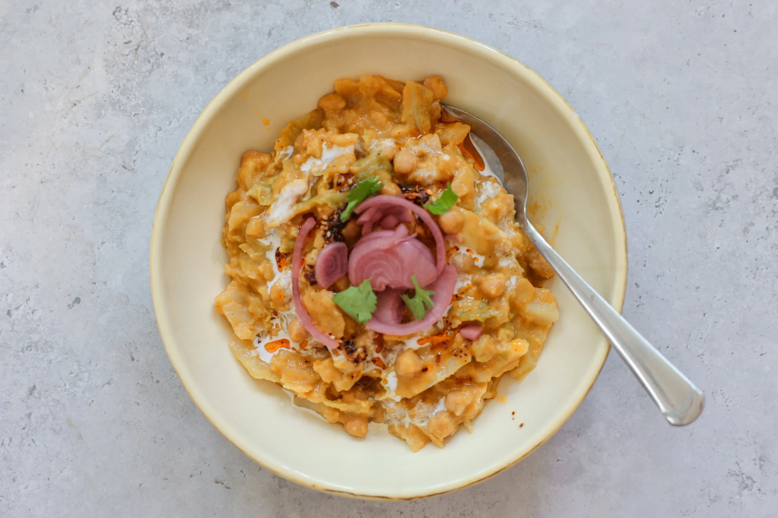 Rezept für Wirsing-Kichererbsen-Kartoffel-Curry 