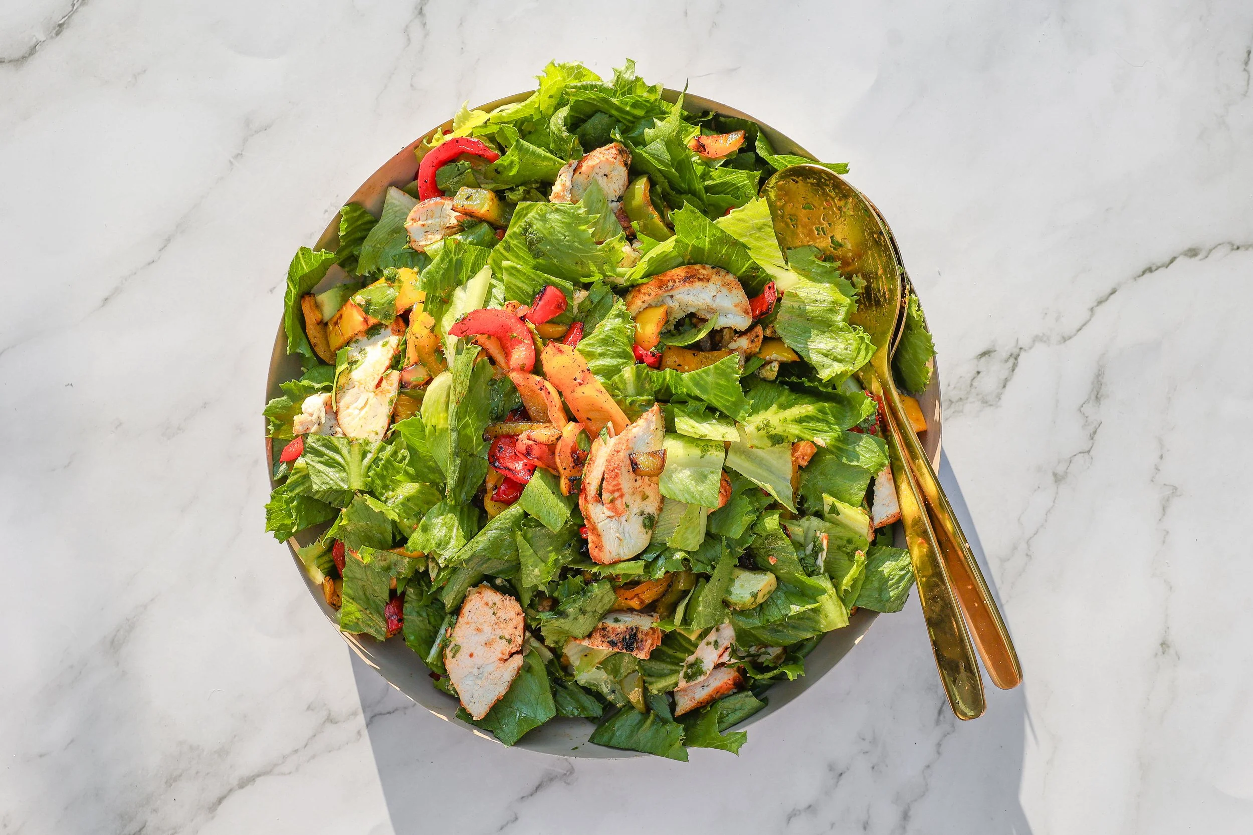 Rezept für Gegrillter Fajita-Hähnchen-Salat
