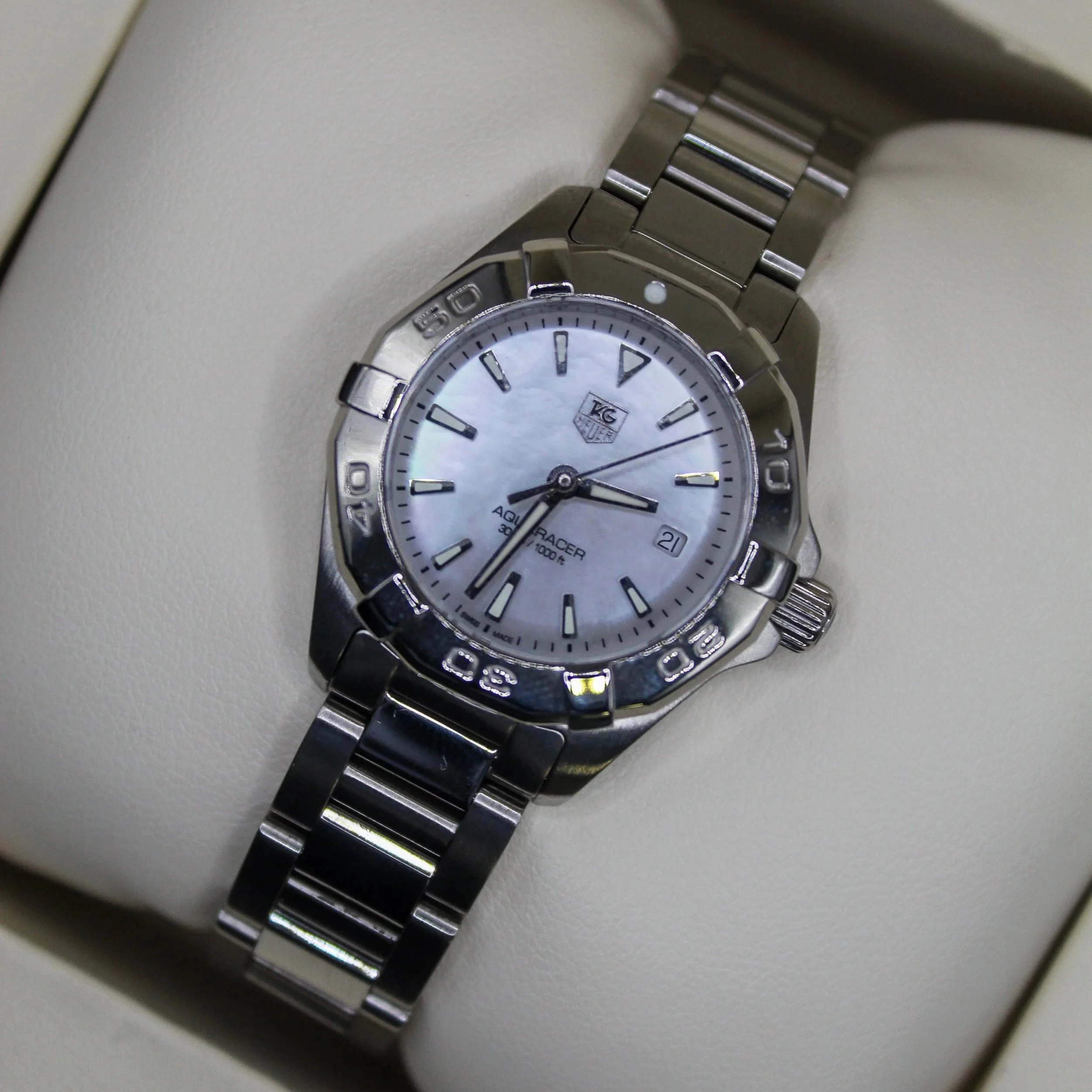 Tag Heuer Aquaracer | Mother Of Pearl Dial (Ladies 32mm)