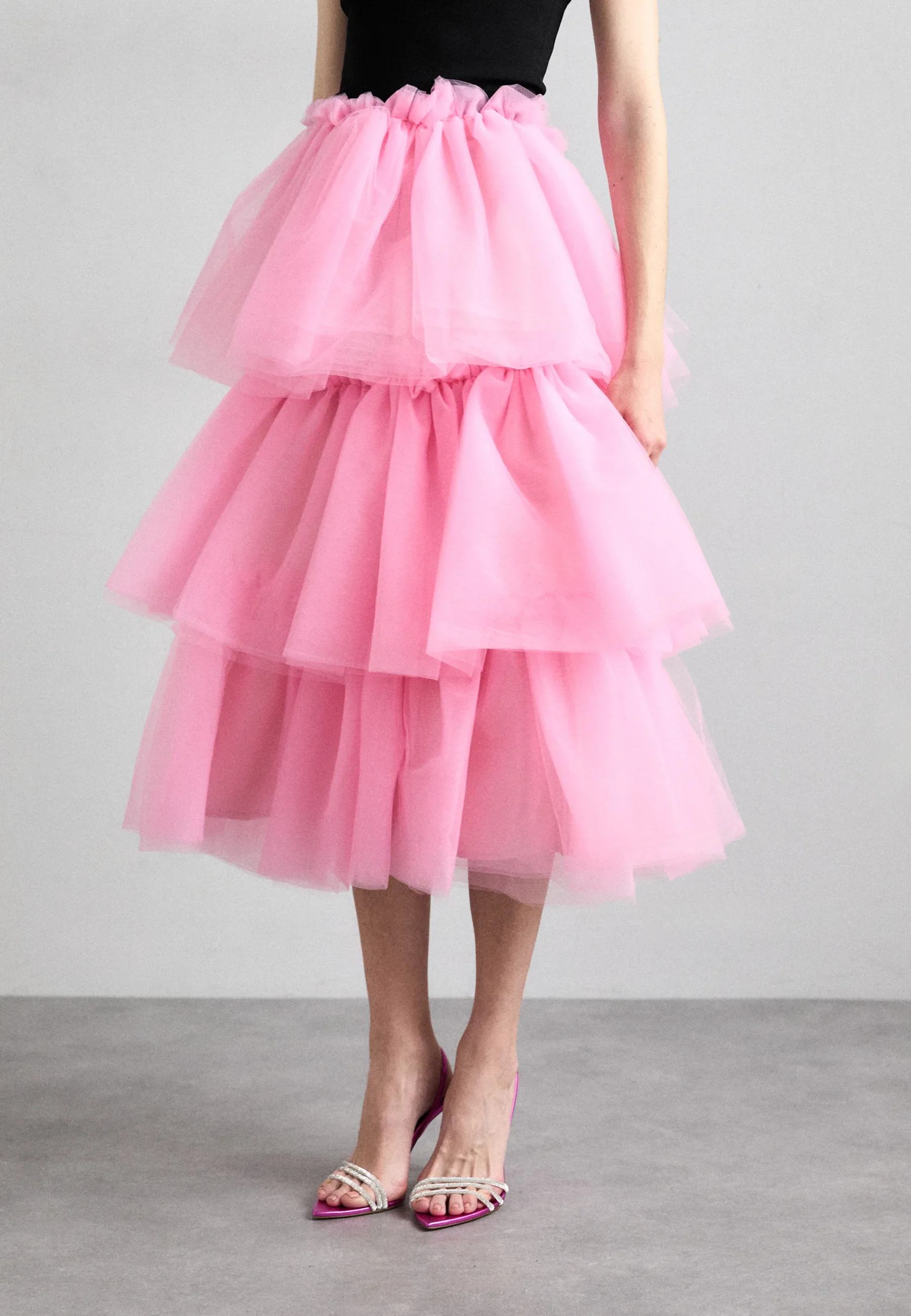 pink tulle skirt vaclav 2.webp
