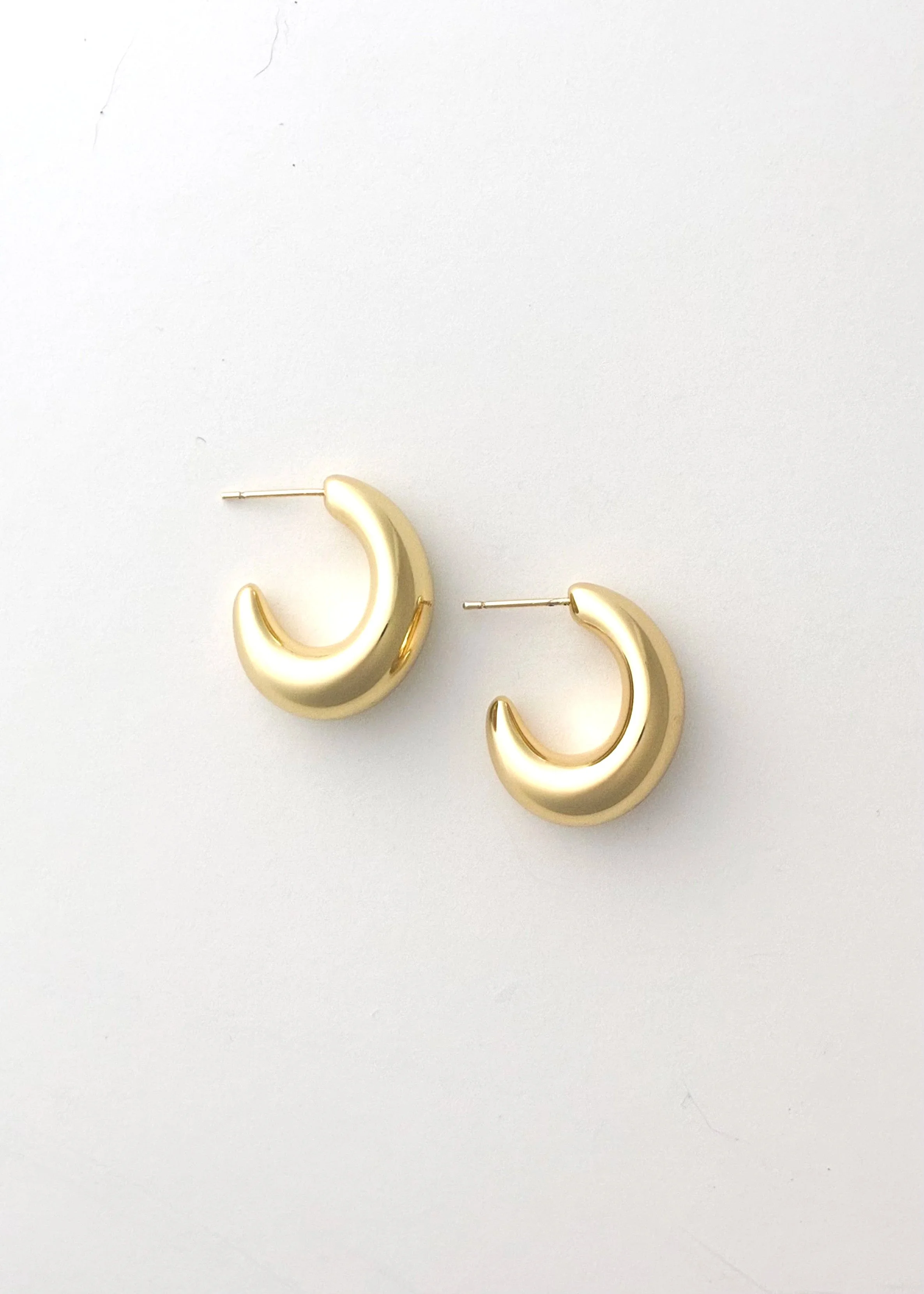 Jet-Puffed Hoops Gold or Silver