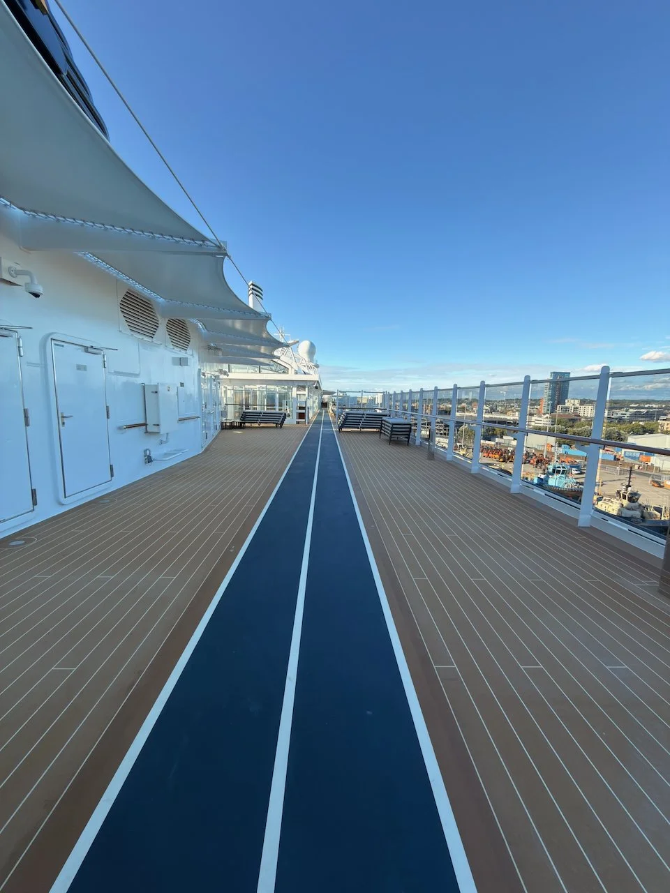  The running track - 4 loops of the top deck to make a km 
