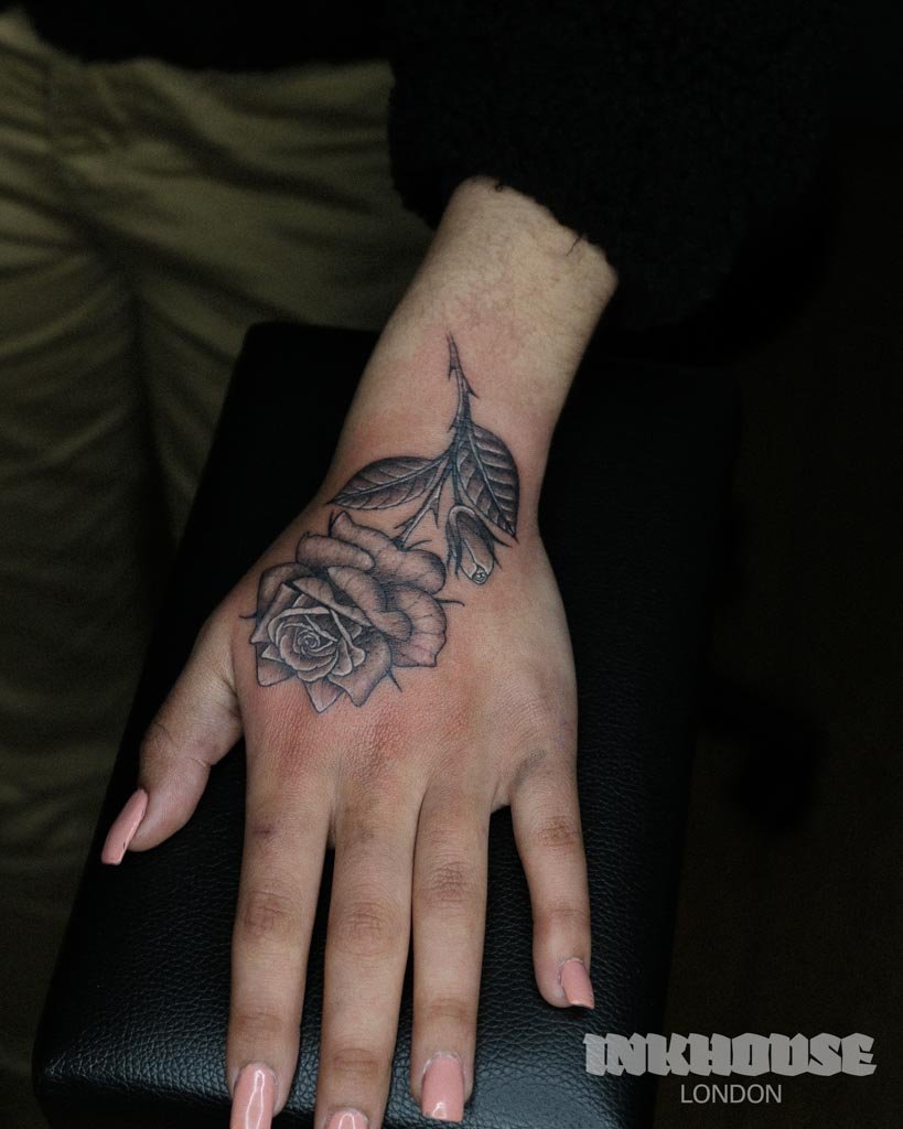 ROSEHAND.jpg