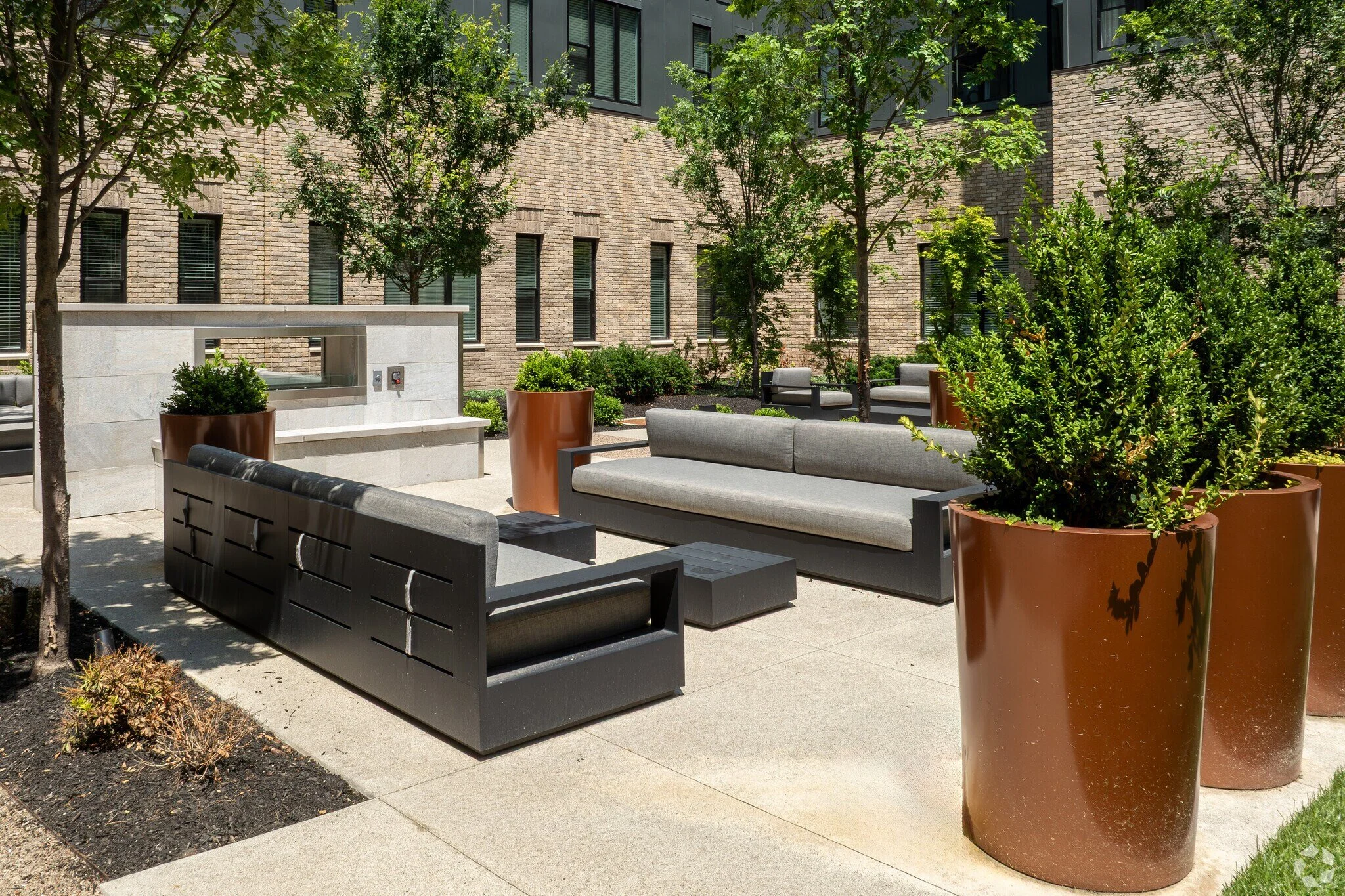 jaeger square retail