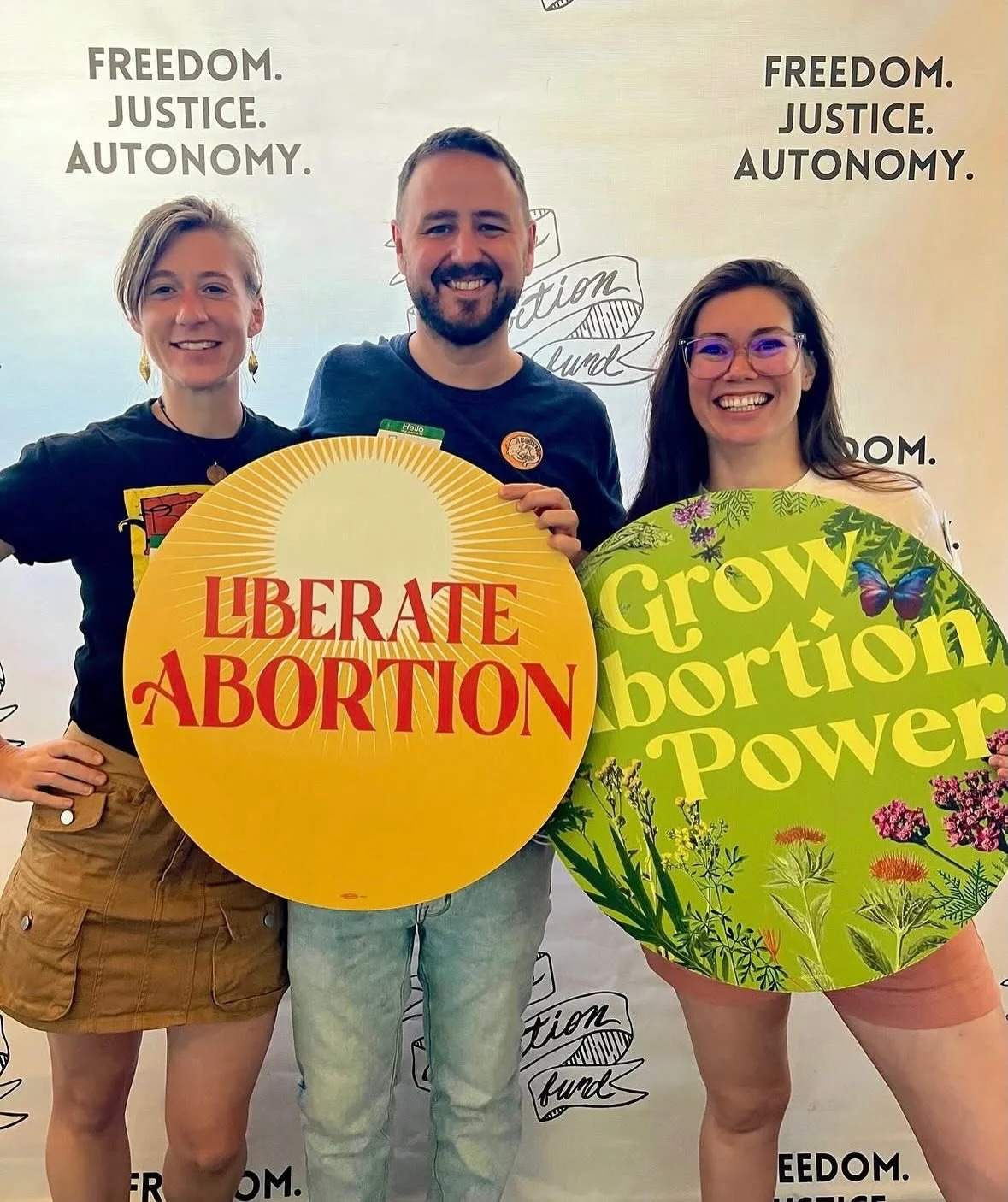 CHICAGO ABORTION FUND

A percentage of every slice of our pie of the month:
🥭 MANGO 🍋&zwj;🟩 LIME 🥮 CHEESECAKE 
will be donated to @chicagoabortionfund ✨

Get your pie &amp; be a good guy.

SEE YOU SOON