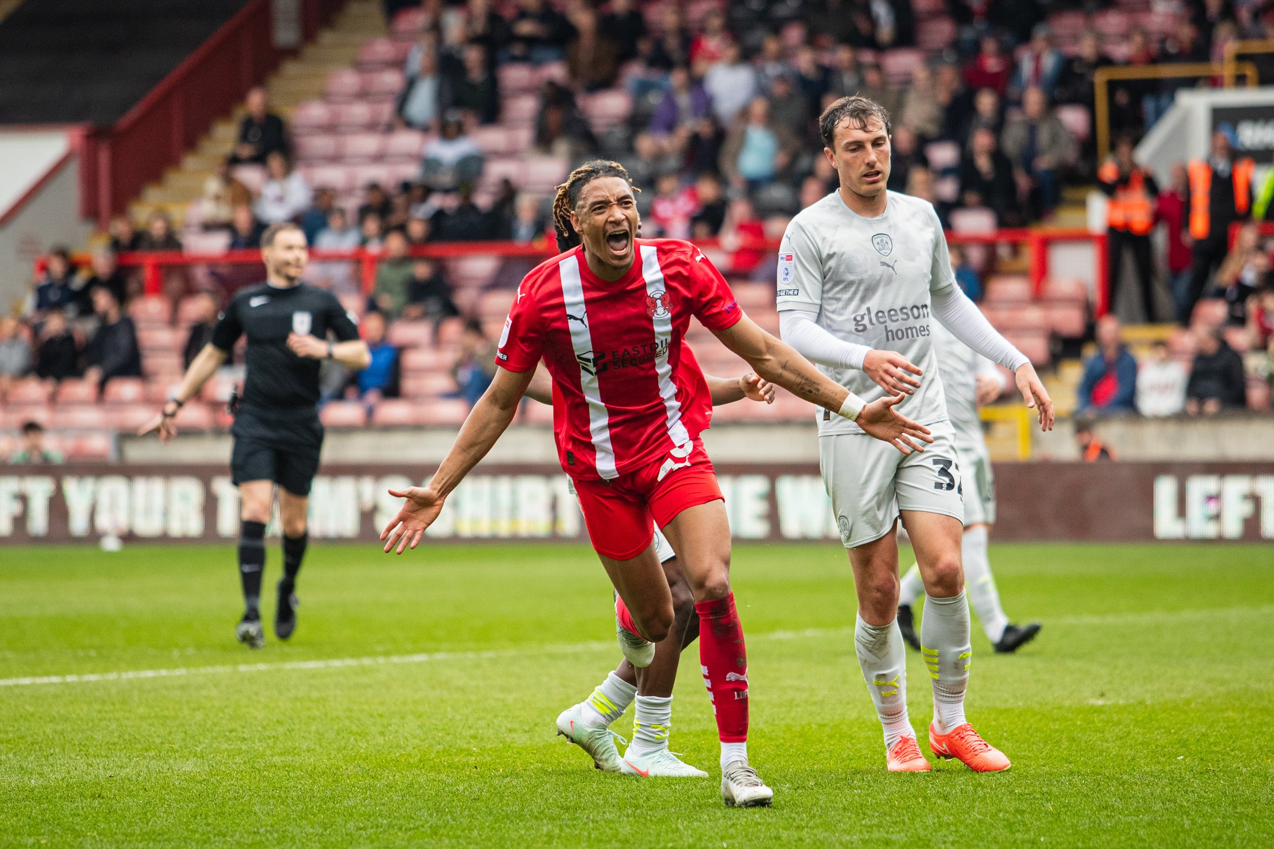 Leyton Orient Vs Barnsley