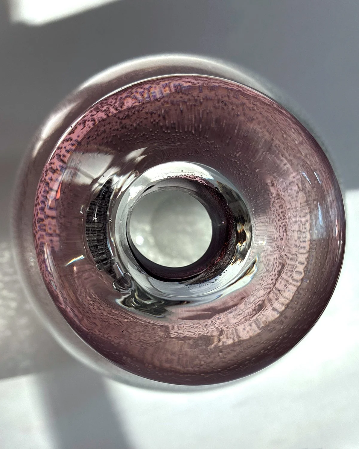 KEPTstudio_KVTGGlassNo10AmethystBublVase3_03.jpg