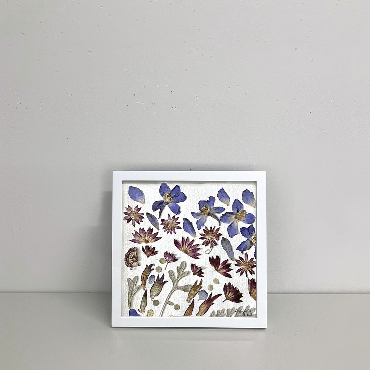 KEPTstudio_KESIENA_03_MerBlmNo24PRNT_WhiteFrame.jpg