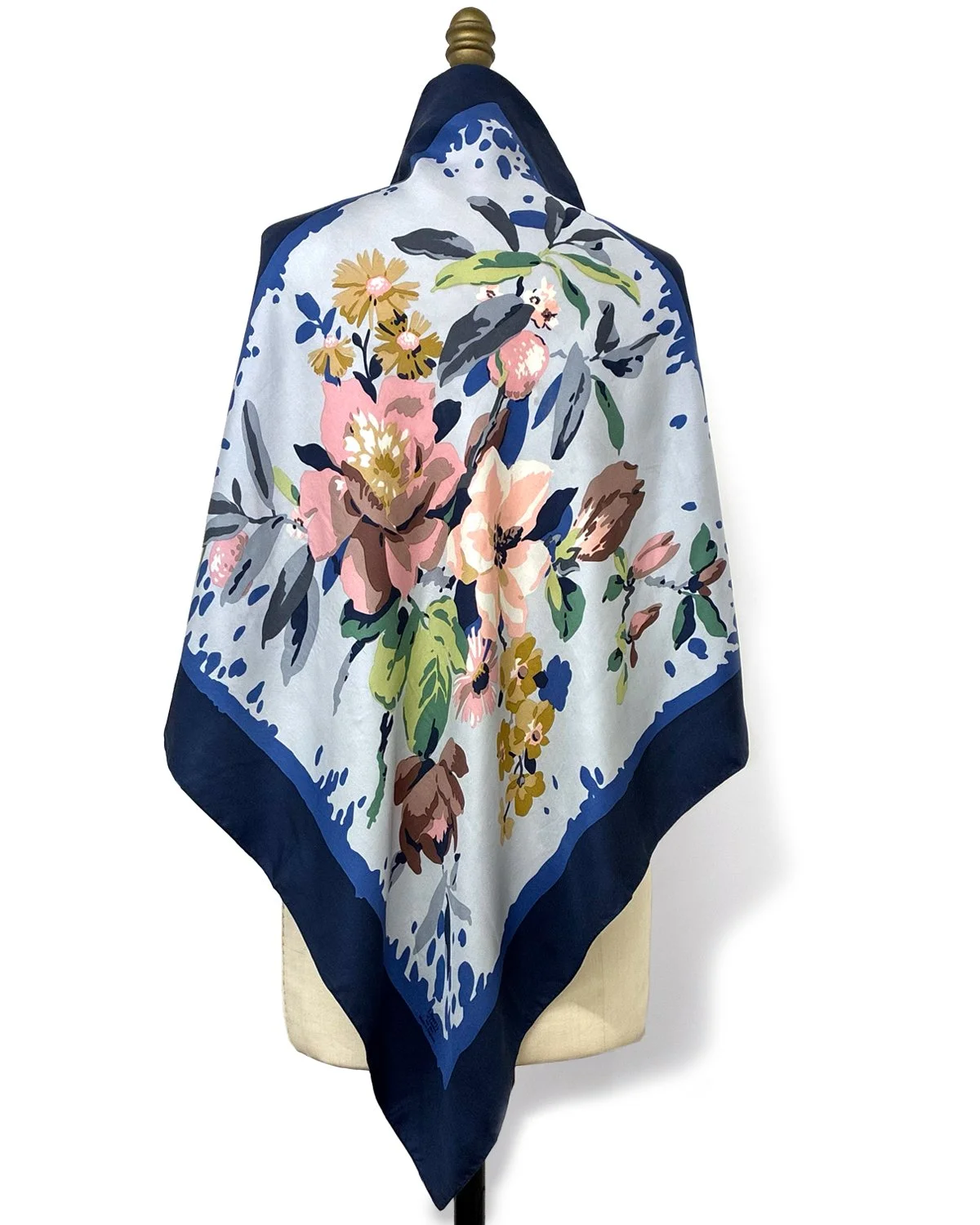 KEPTstudio_KVTGScrfNo07LibOfLDNScarf01BluSplatter_02.jpg