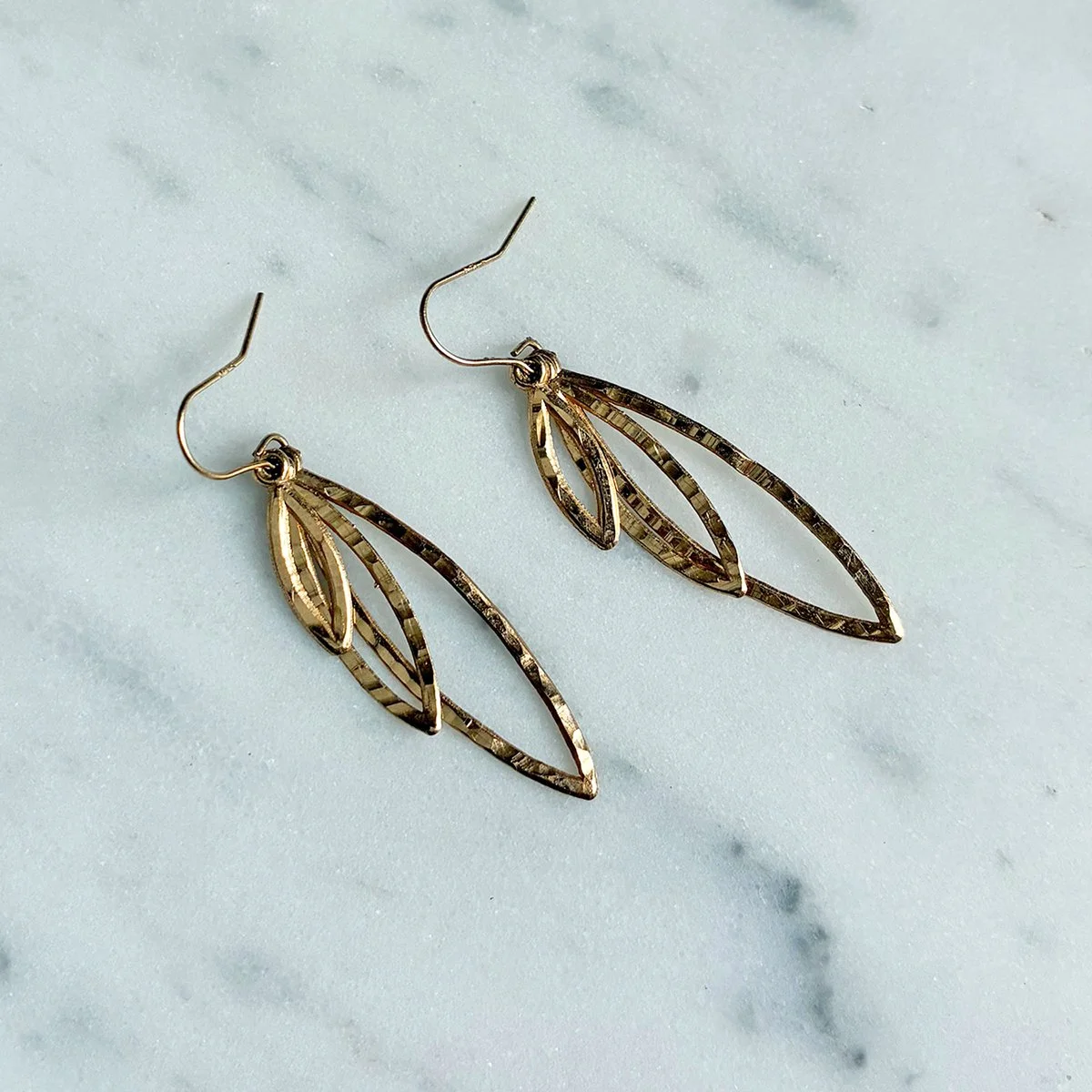 Vintage 14k Gold Leaf Motif Earrings