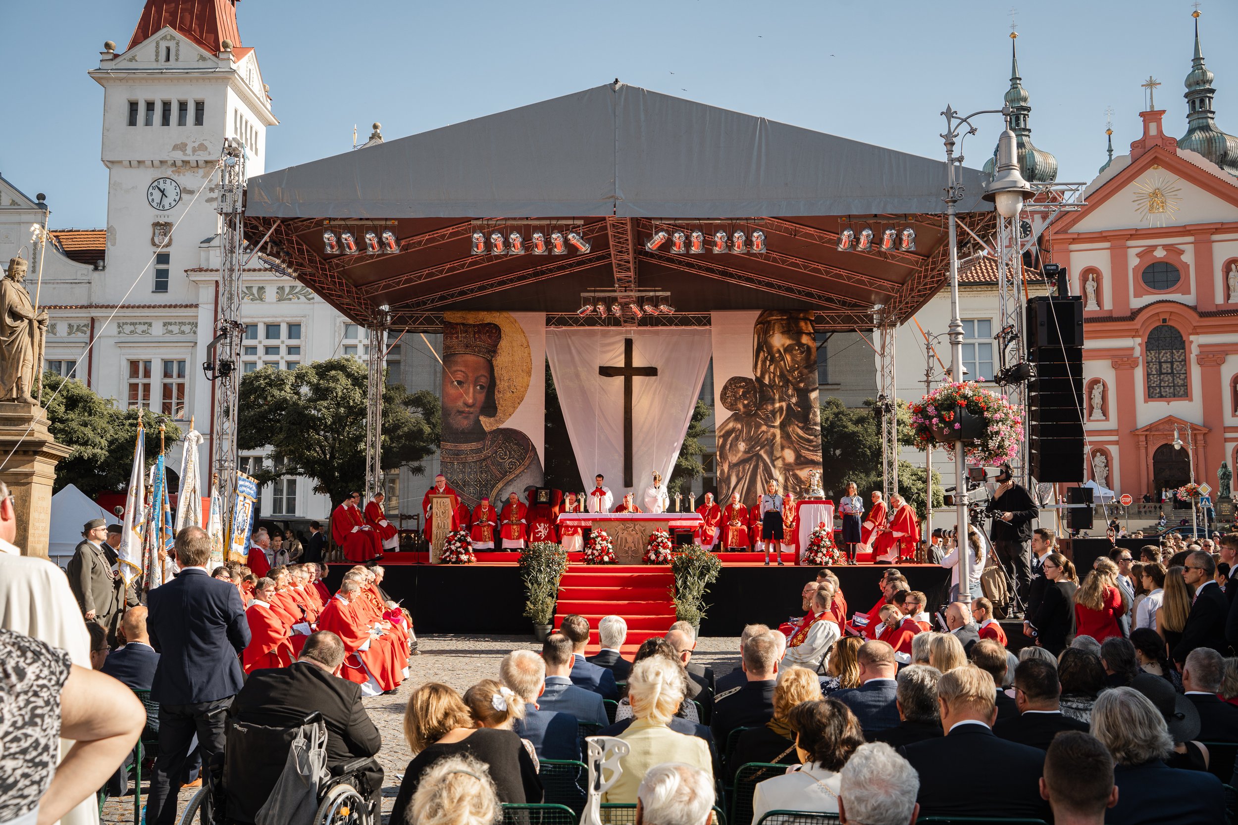 An image of the Cultural Center.