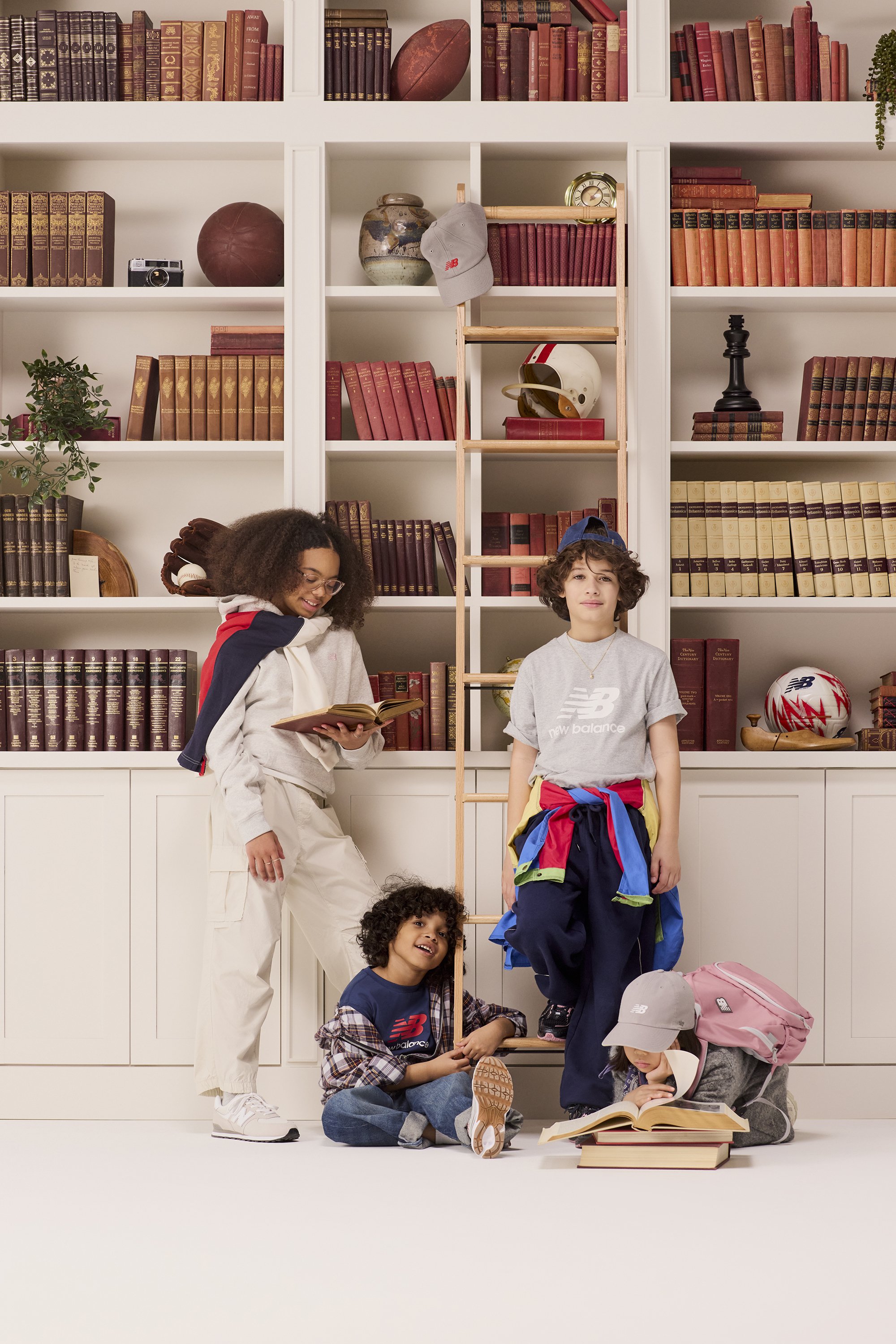 S225-Group-I-Kids-1-PZ7040SF-GC574EVW-GSB550KY-GC1906CP_03597_B1.jpg
