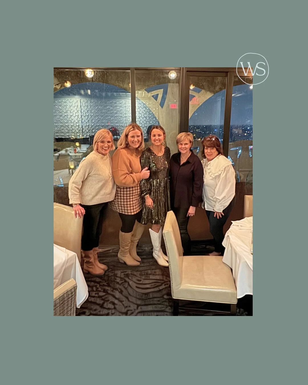 Christmas with the best crew 🎄
Head spa moments, @maple.and.j surprises, games, and a dreamy dinner at Ruth&rsquo;s Chris ✨🤍