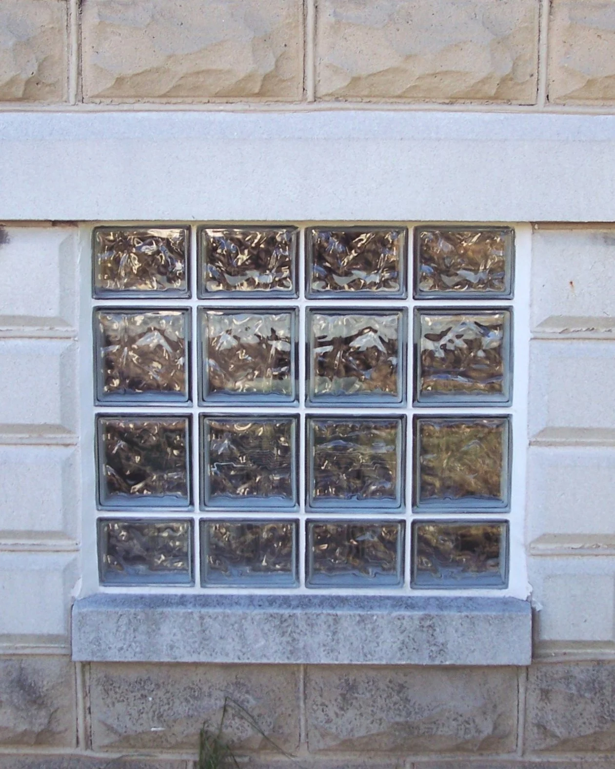 Glass Block: There’s a Reason It Never Really Went Away