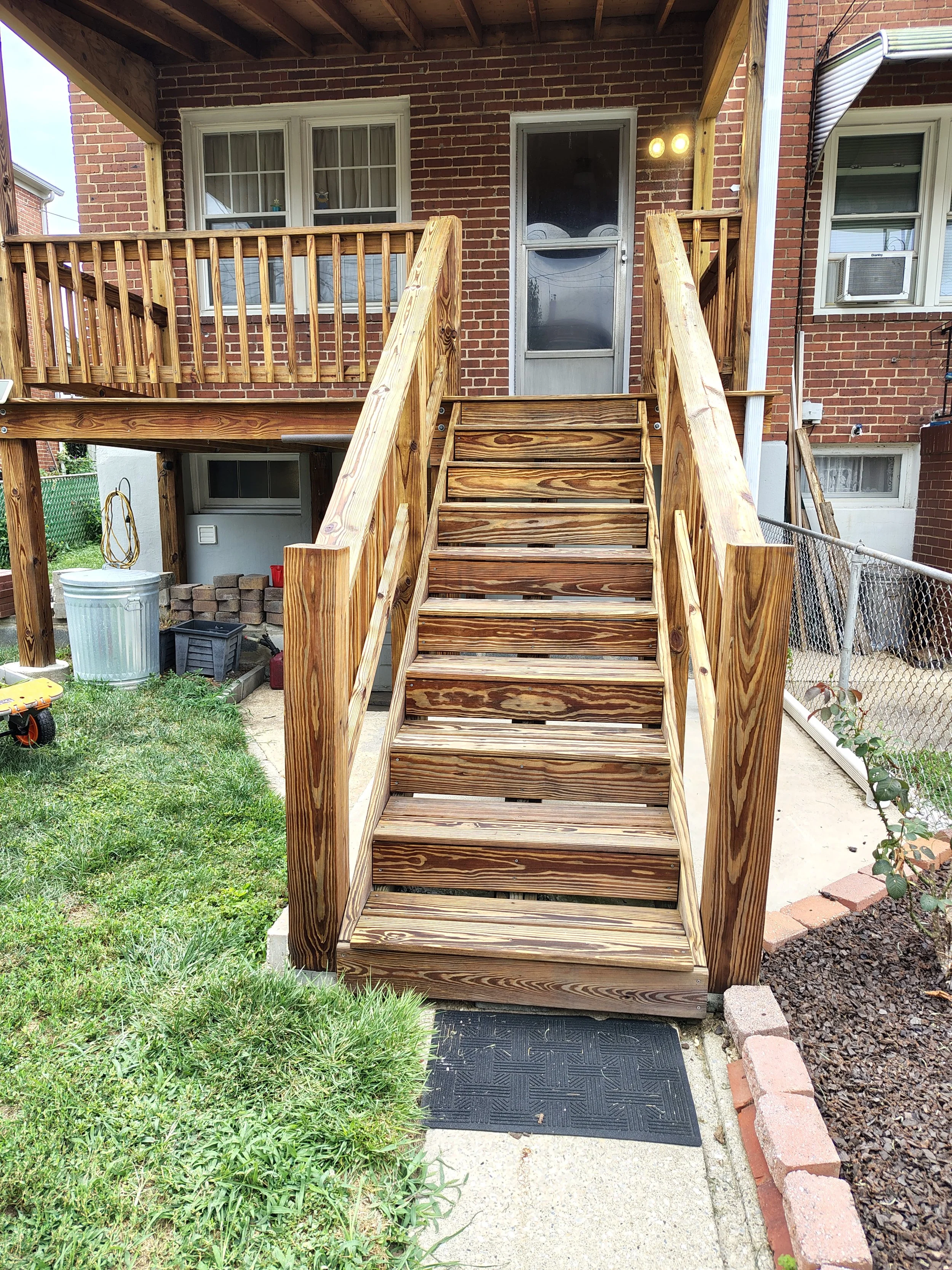 🏡 Deck building near me? Done! We transformed this Harford County townhome with a new deck that’s durable, beautiful, and ready for outdoor living.