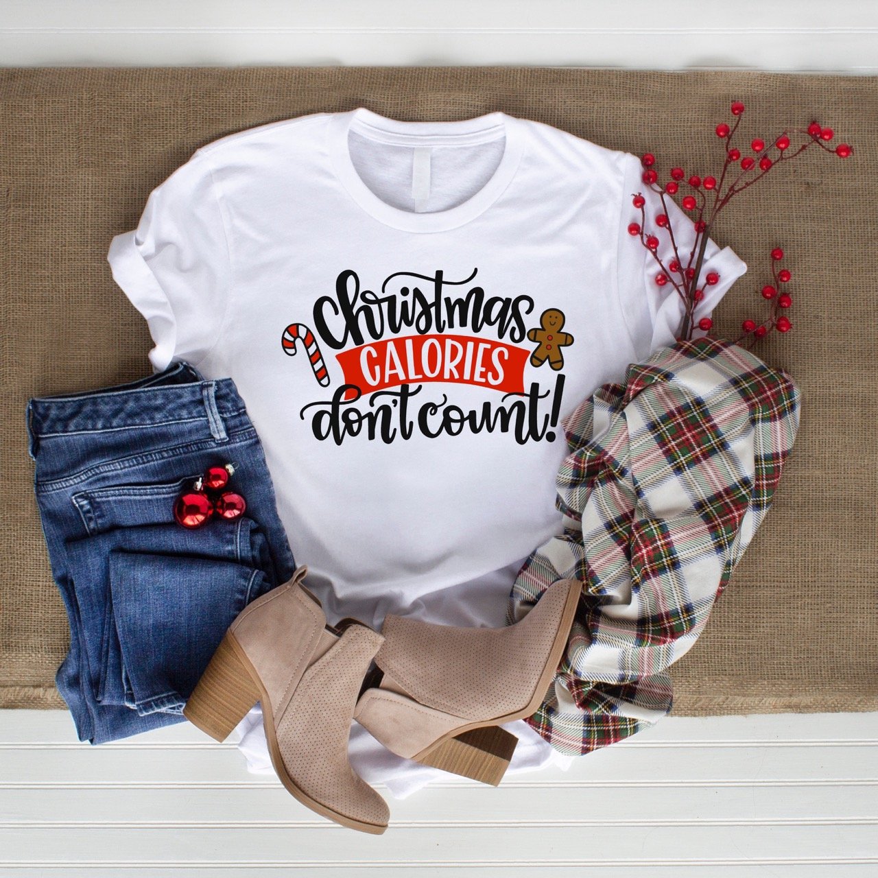 🎅🍪 Christmas Calories Don&rsquo;t Count 🍪🎅
Indulge guilt-free this holiday season with our Christmas Calories Don&rsquo;t Count T-shirt! Whether you&rsquo;re sipping hot cocoa, baking cookies, or enjoying a festive feast, this tee is your officia
