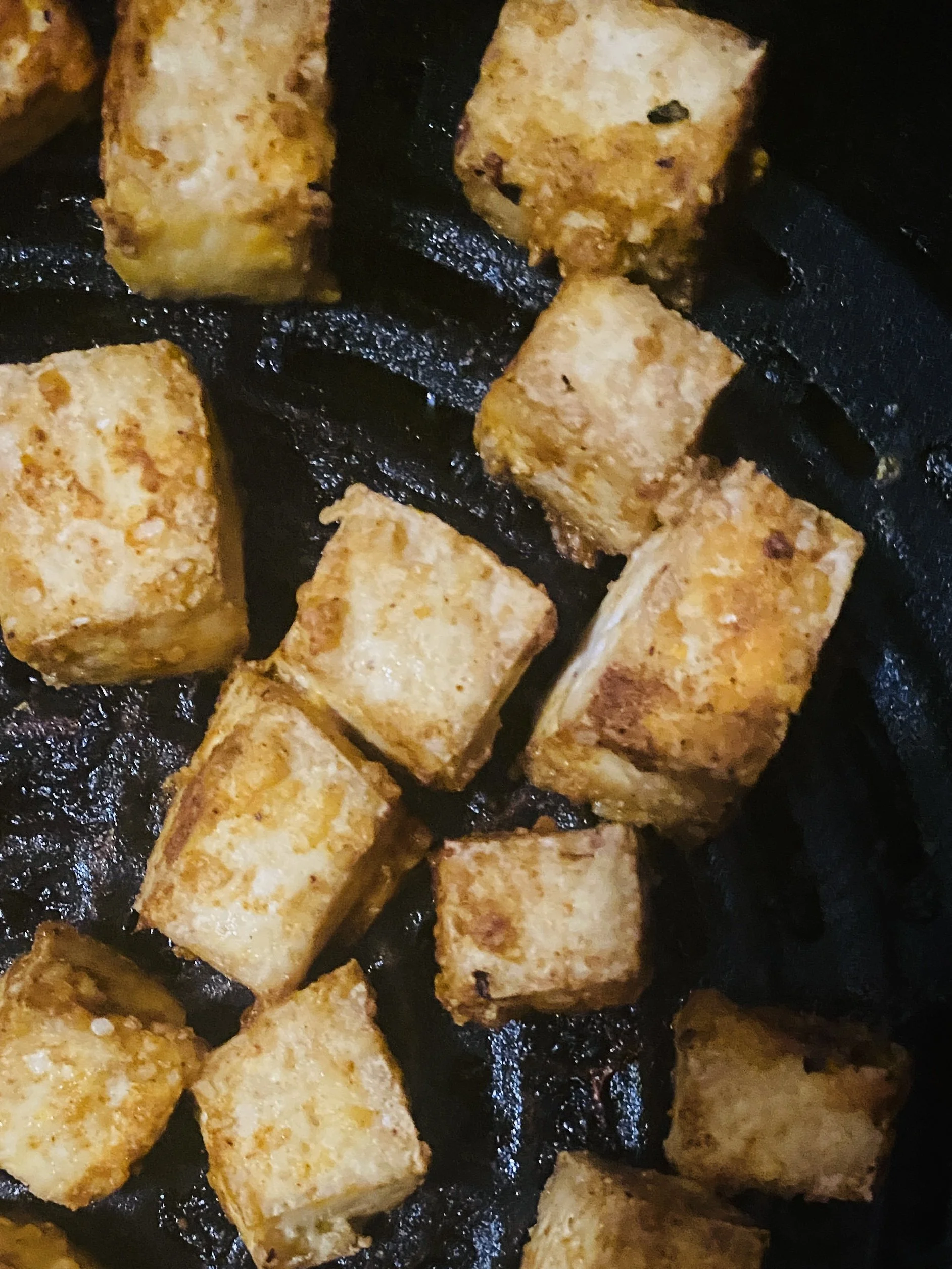 A recipe for air fryer BBQ tofu