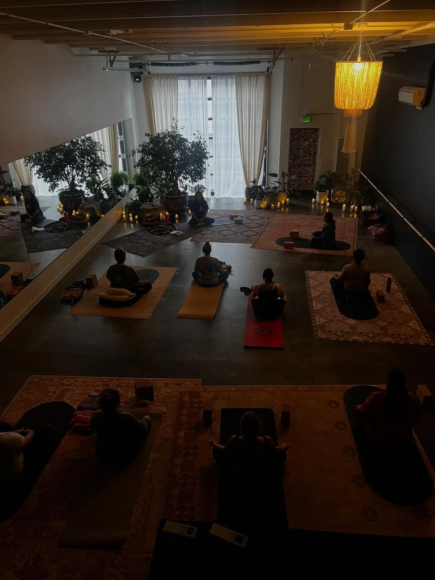 It&rsquo;s a beautiful morning for #hatha Flow + #meditation with @cindyestockdale ❤️

Join Cindy in the studio every Wednesday 9 am for a deeply grounding practice.