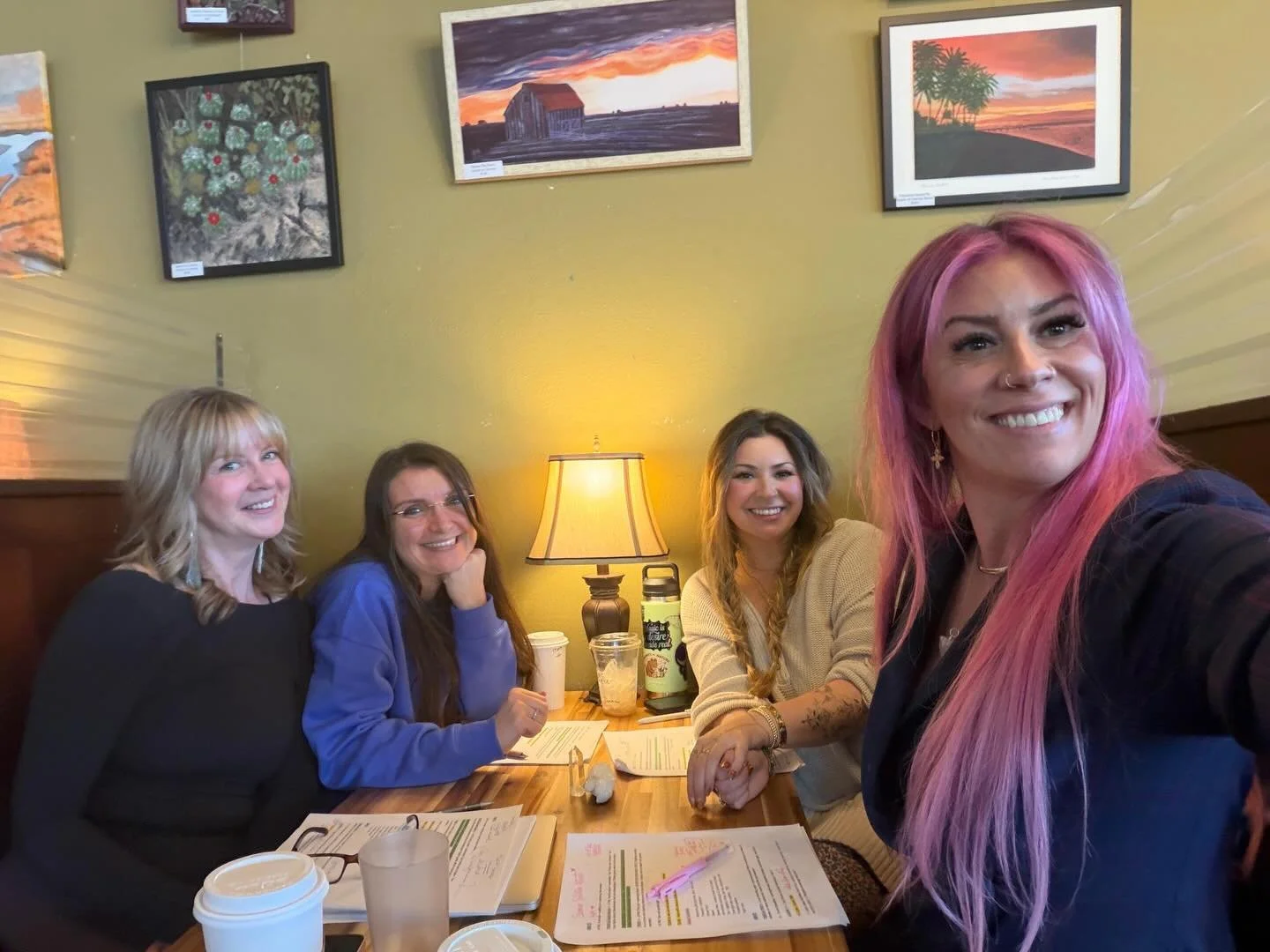 @silviahantea @dc.rhodes @portraitofthepisces and @breathingroomcollective this morning, putting extra special touches on your ☀️ Sacred Pause: Summer Solstice Retreat ☀️ 
Join us for 4 days, 3 nights June 19-22nd at a gorgeous two-home estate on a p