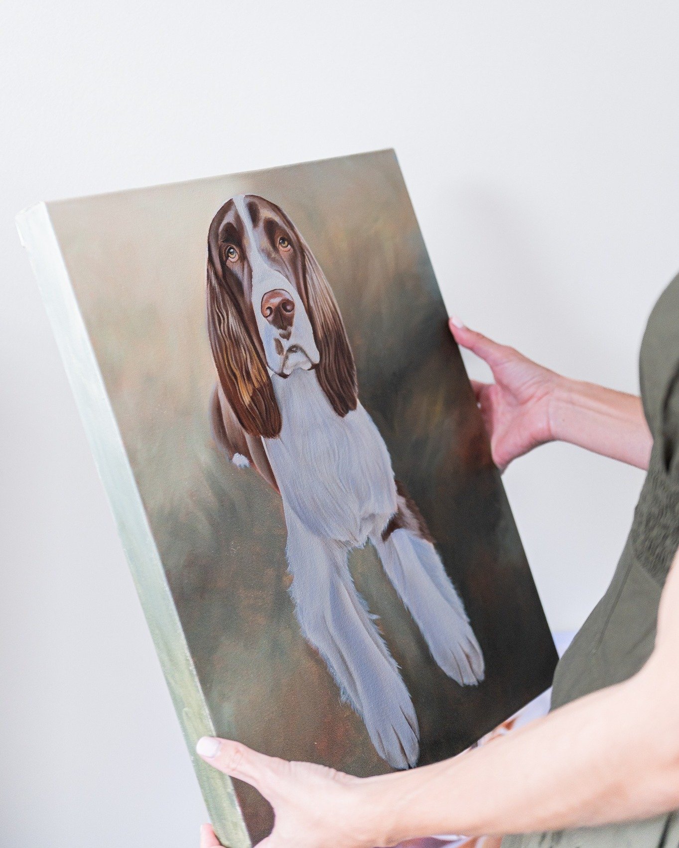 Pet paintings can make such special gifts this time of year 🎁❤️ November and December are always busy and fun, filled with family, travel, and fun commission projects. I currently only have FIVE commissions open for holiday gifts at this point! If y