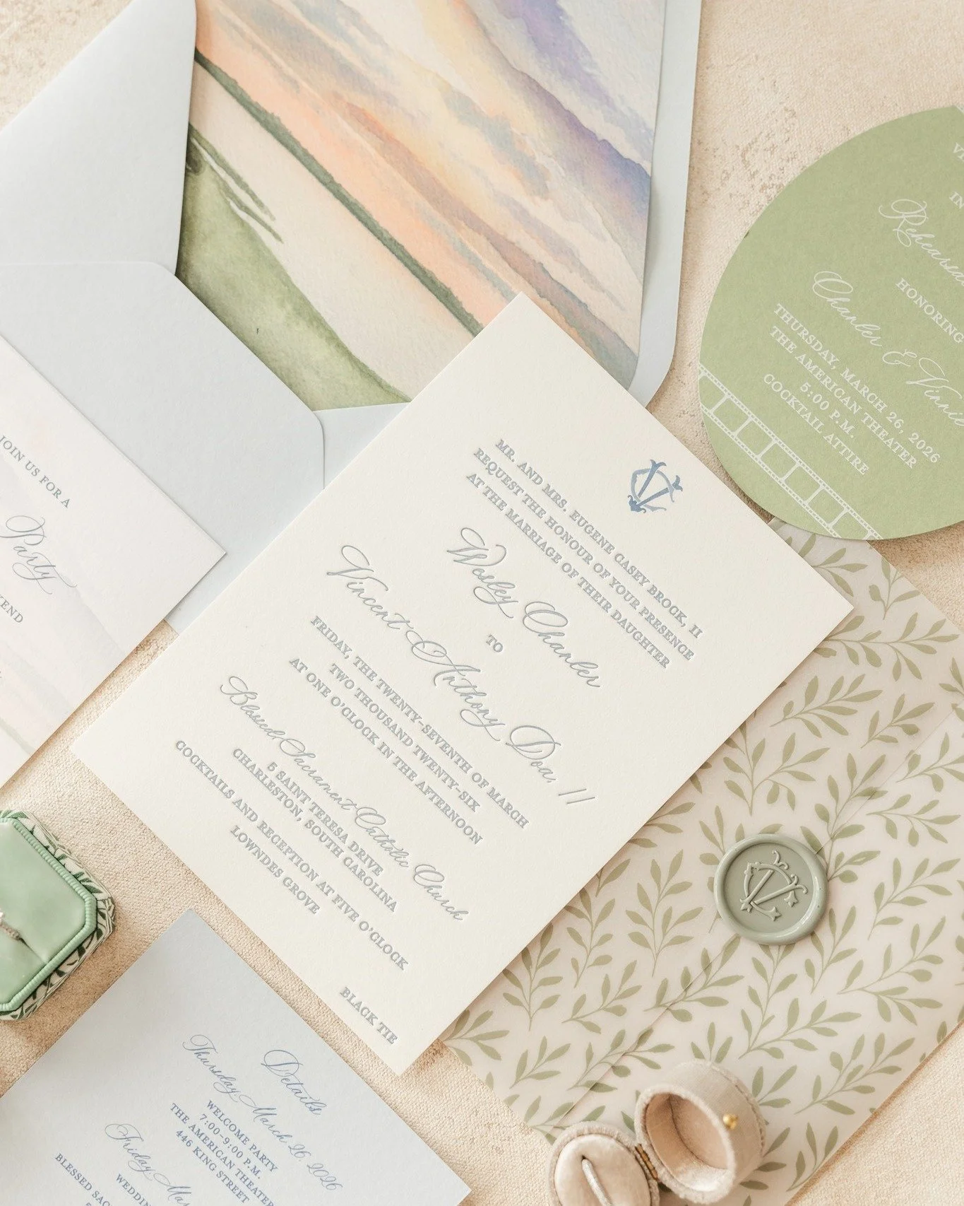 The most magical day for Chanler and Vinnie on the South Carolina coast 🌅 This wedding was not just beautiful; it was uniquely personal to the couple and their families, something I just can't get enough of. Even their dogs played a role in the pape