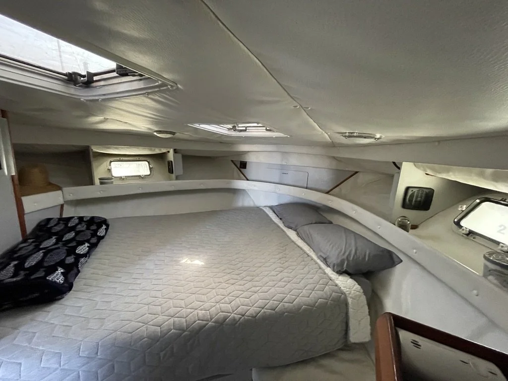 queenbed.jpg