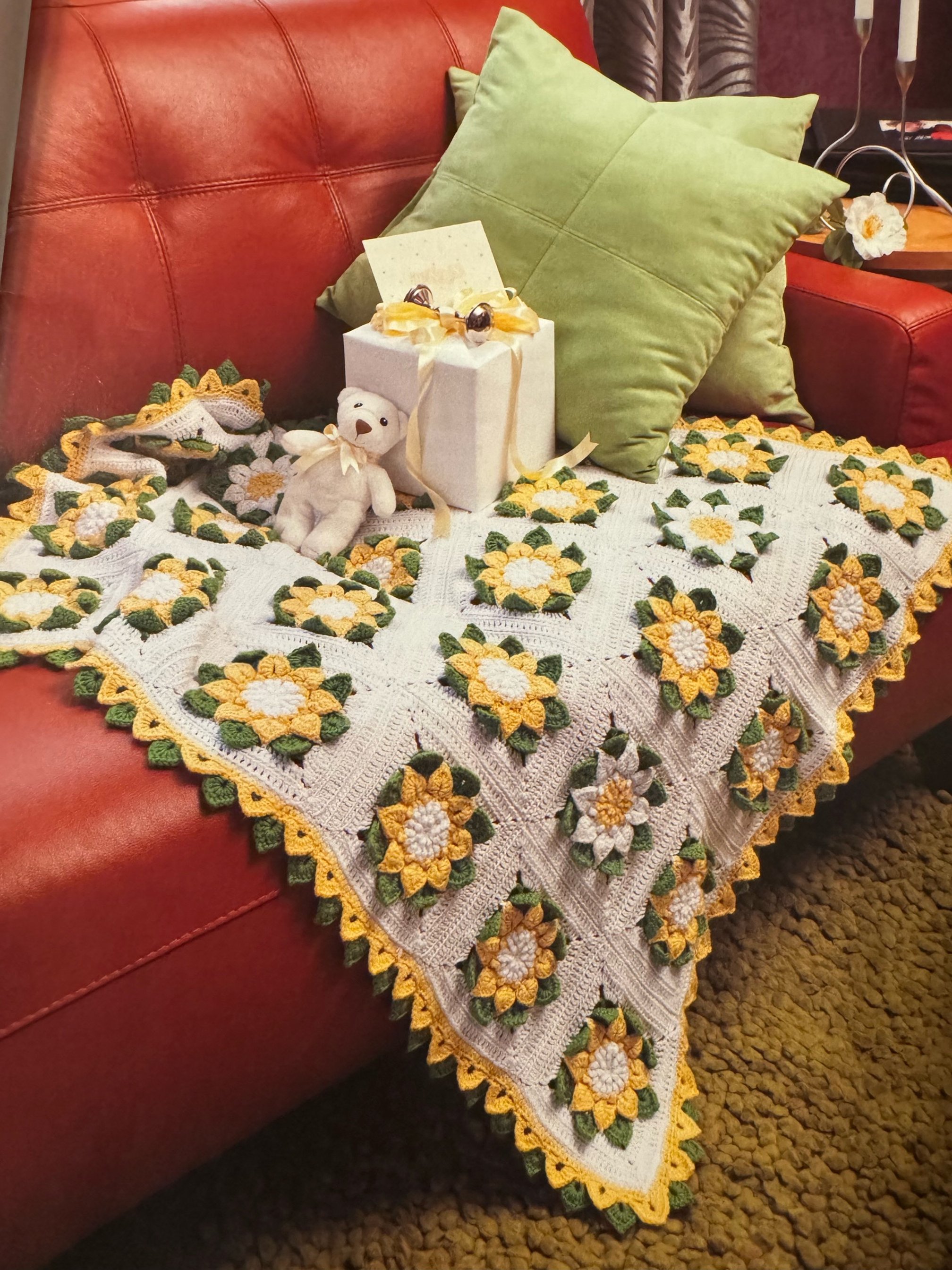 belle fleur baby afghan.jpeg
