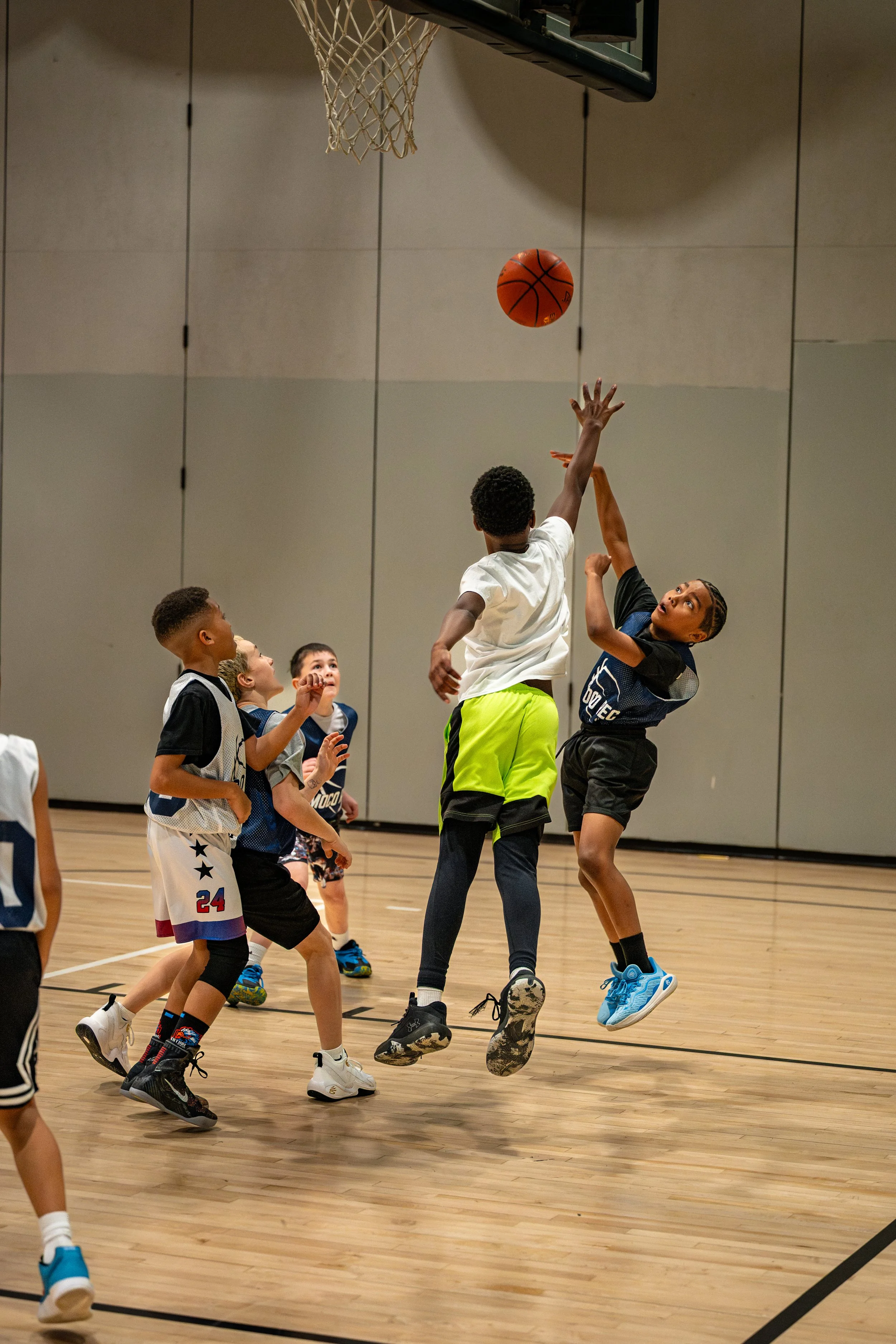2026-01-10 Kidspired 5th Grade Boys Schmidt %22Dynohoops%22 vs Future Stars-106.jpg