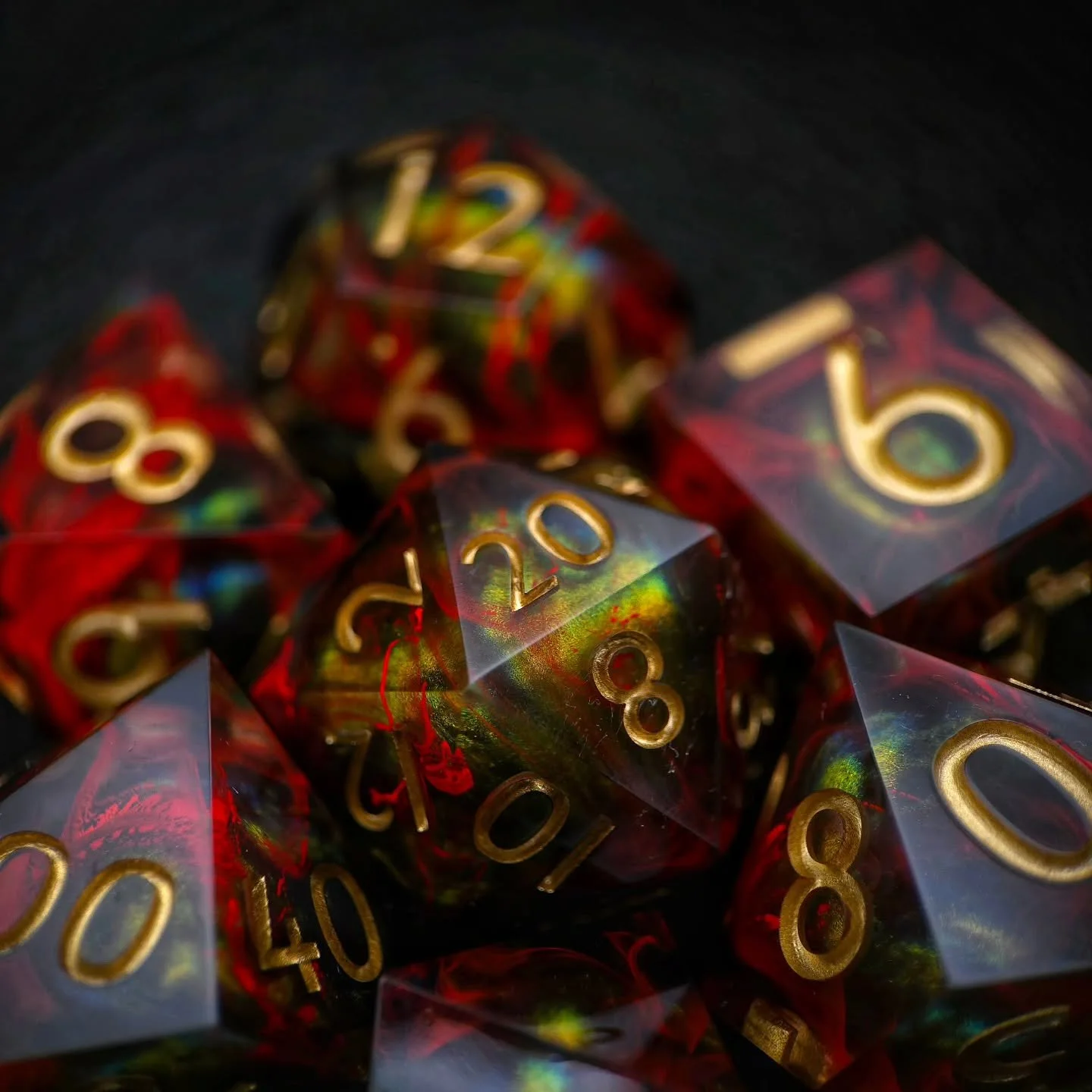 &bull;Murmaider&bull; 

"𝘛𝘩𝘦𝘳𝘦 𝘢𝘳𝘦 𝘯𝘰 𝘧𝘪𝘯𝘨𝘦𝘳𝘱𝘳𝘪𝘯𝘵𝘴 𝘥𝘦𝘦𝘱 𝘶𝘯𝘥𝘦𝘳𝘸𝘢𝘵𝘦𝘳..." 

In the blackest trenches where the sun&rsquo;s reach drowns, there dwelt a mermaid who no longer dreamed. Betrayed by surface sailo