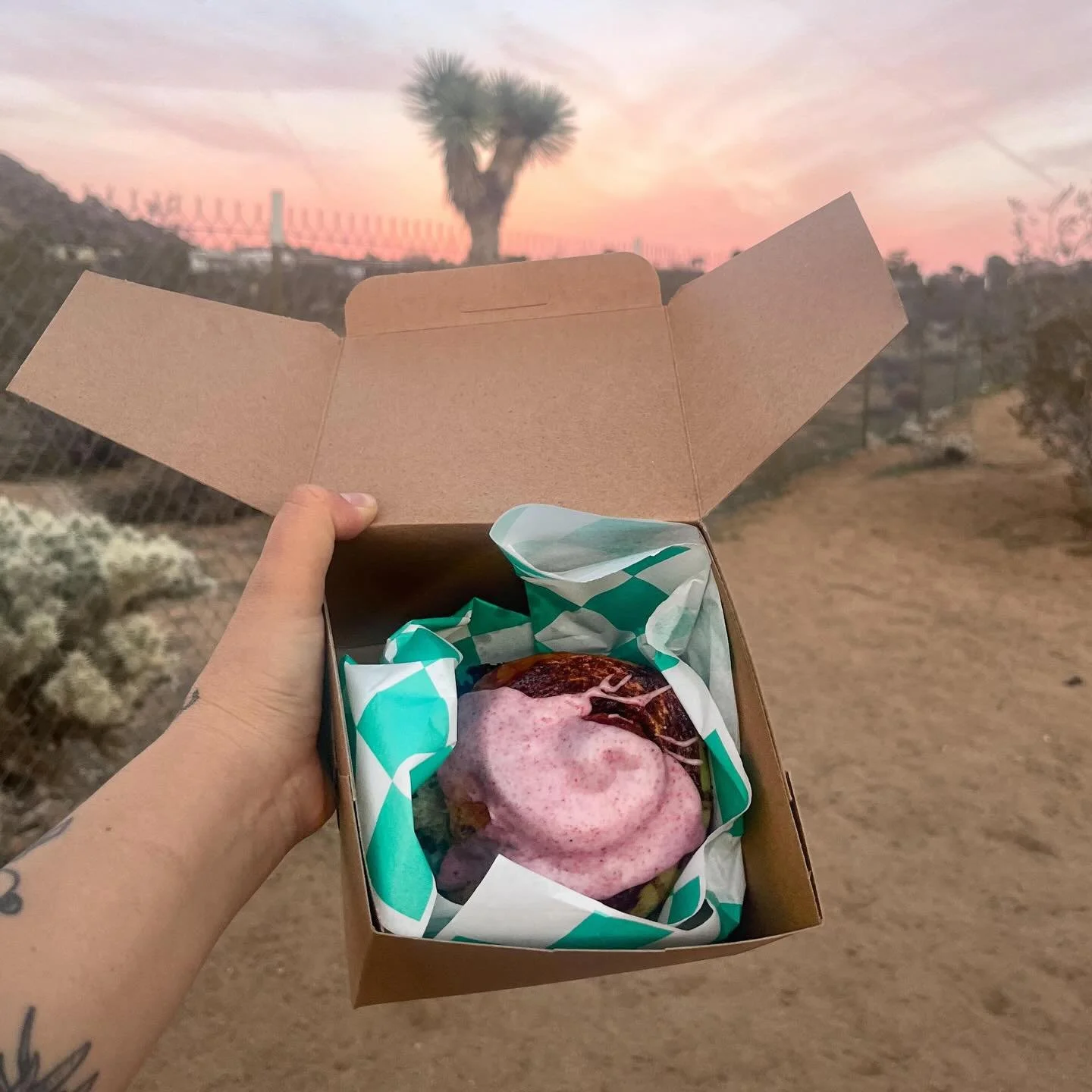 Good morning!! We&rsquo;re listening to our cassette of Sly &amp; the Family Stone&rsquo;s Greatest Hits (shoutout @whitelabelvinyl) and getting ready for the day. 

See you at @theendyuccavalley @desertmarketplace for their holiday hoopla. Well, act