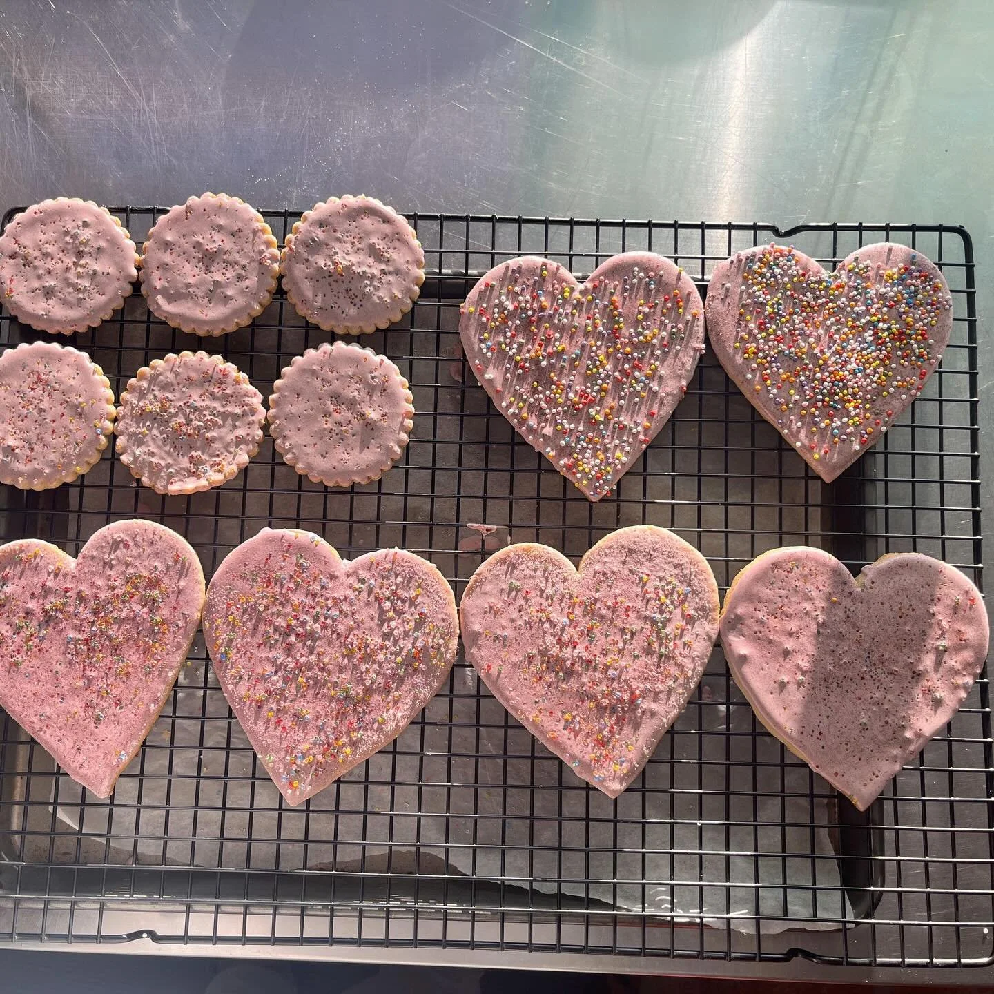 About to go crawl back into my cave overlooking Samuelsson&rsquo;s rocks but gotta tell you there will be some shortbread cookies today at The End in Yucca Valley for their marketplace event. 

All butter goodness glazed with a combo of prickly pear 