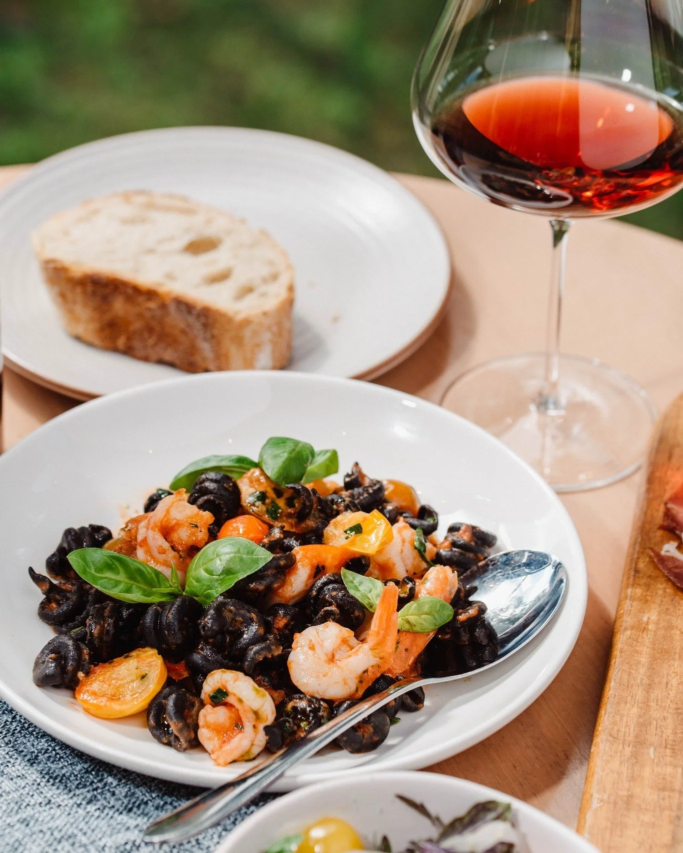 🍷 Wine & Pasta Special 🍝
Your midweek plans, sorted. Enjoy a delicious pasta dish paired with a glass of Longview wine for just $29, available Wednesday to Friday in our Cellar Door.
Settle in by the fire or out on the deck and treat yourself