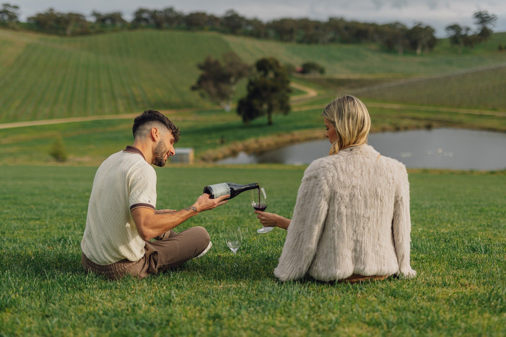 ✨ WIN A LUXURY LONGVIEW ESCAPE WORTH $1290 ✨

Everyone who secures a ticket to our upcoming Tasting Dinner or Twilight Open Day will automatically go into the running to win our incredible grand prize 🎉

🥂 1 night in our Vineyard Suite
💆&zwj;♀️ Co