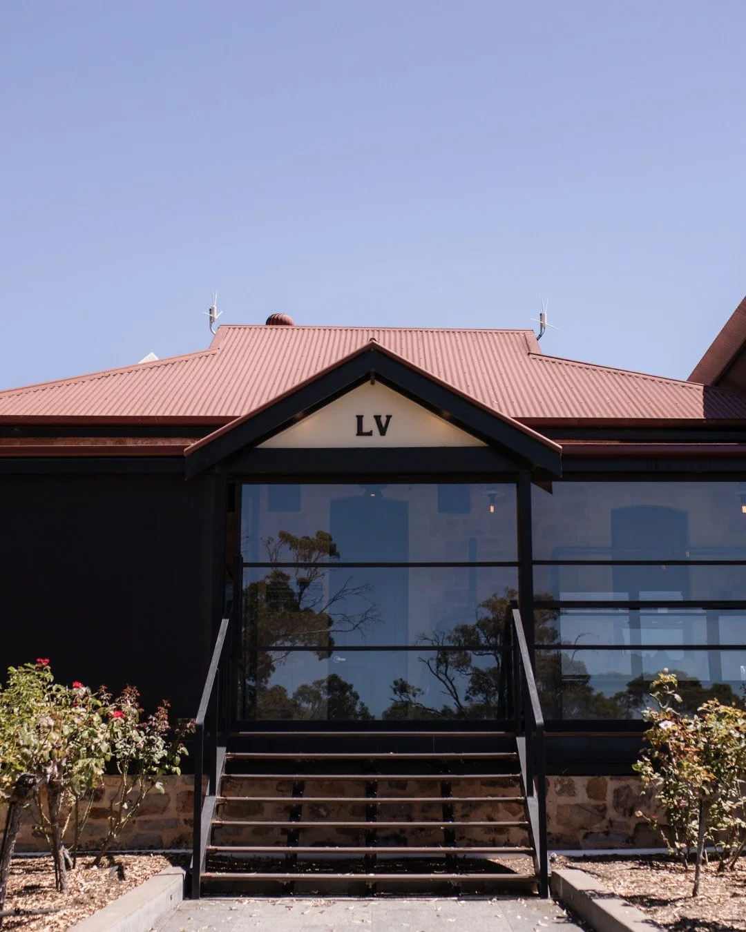 Host your next corporate or social event at Longview Vineyard 🍷

For a limited time, book your event before the end of June and enjoy complimentary venue hire.

From team celebrations to client events, our spaces, wines and tailored packages make it