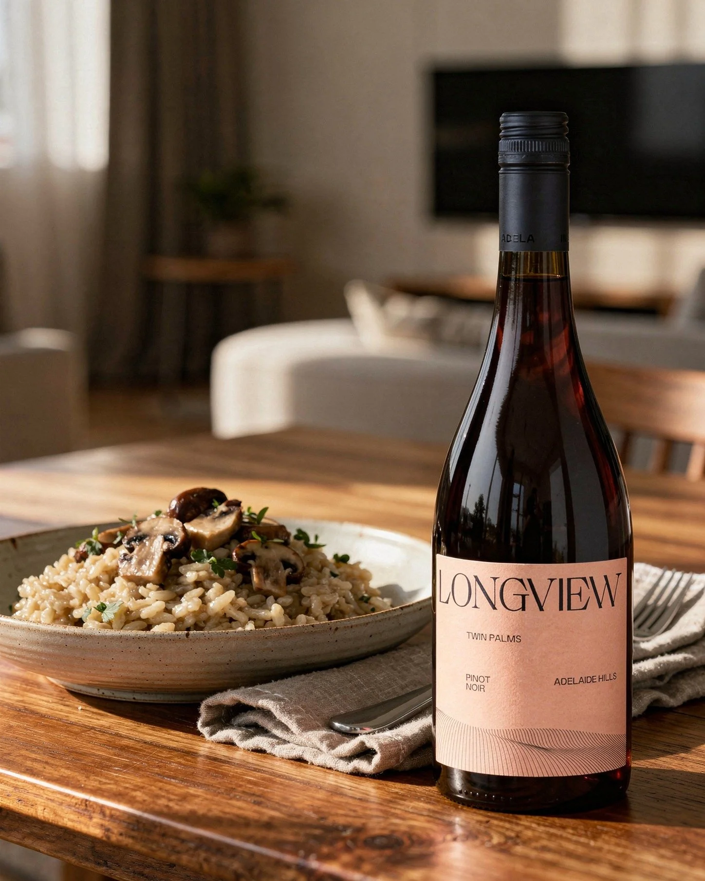 A perfect pairing for a cool autumn night at home 🍂

A glass of our Twin Palms Pinot Noir alongside a warm, creamy mushroom risotto is the kind of simple luxury that makes an evening feel special. Earthy, savoury flavours meet soft red berry notes, 