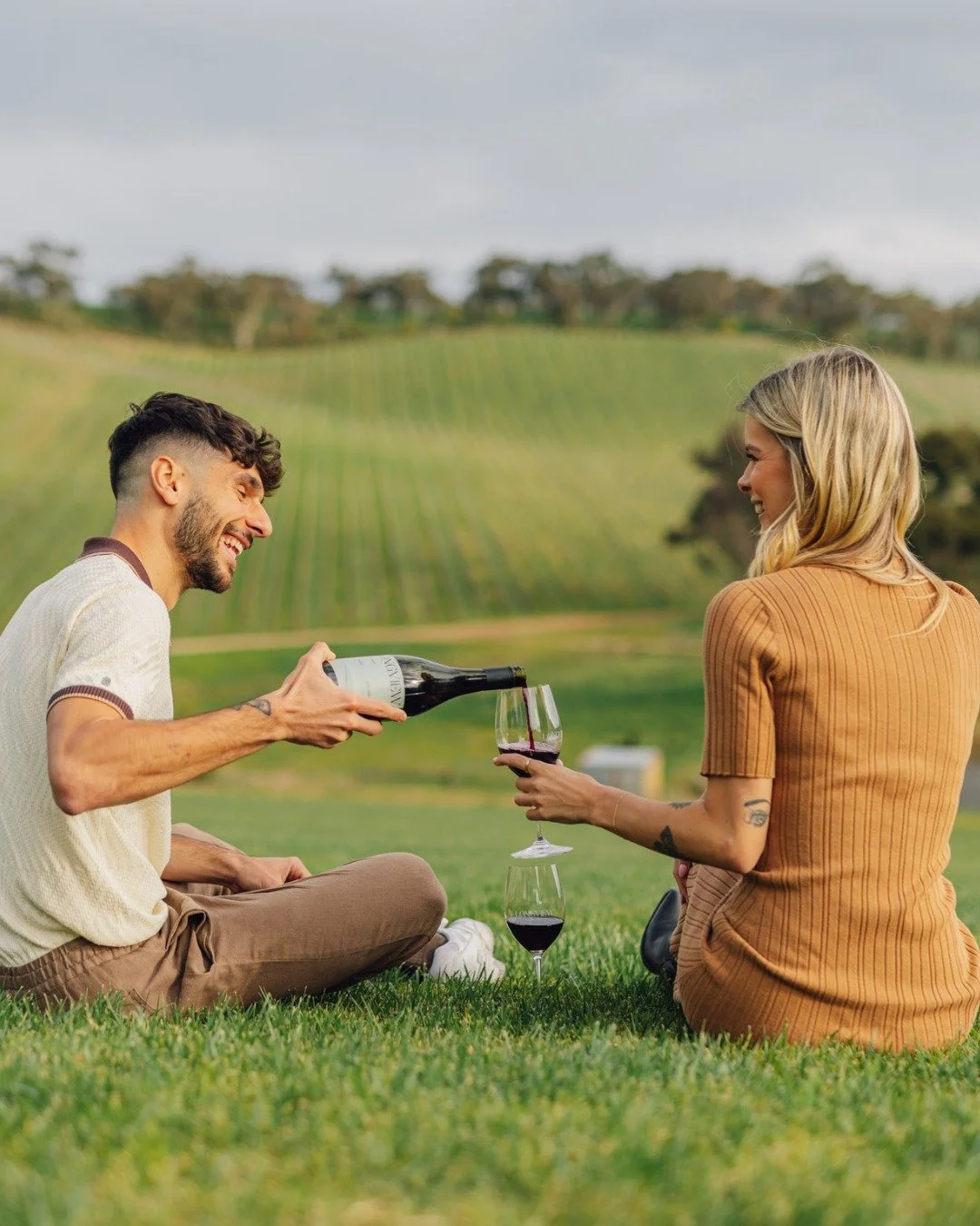 Last chance to book our Autumn Harvest Retreat before this seasonal offer ends 🍂

Your Longview escape includes:
🍷 Complimentary bottle of wine on arrival*
💆 $25 Day Spa credit per person
🥐 Gourmet breakfast provisions
🧺 Picnic experience + Marb